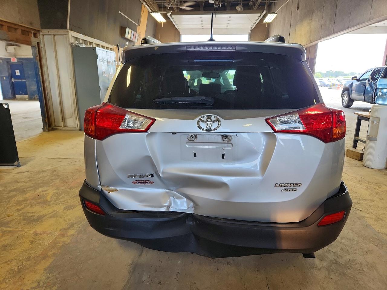 2014 Toyota Rav4 Limited Silver vin: JTMDFREV1ED080613