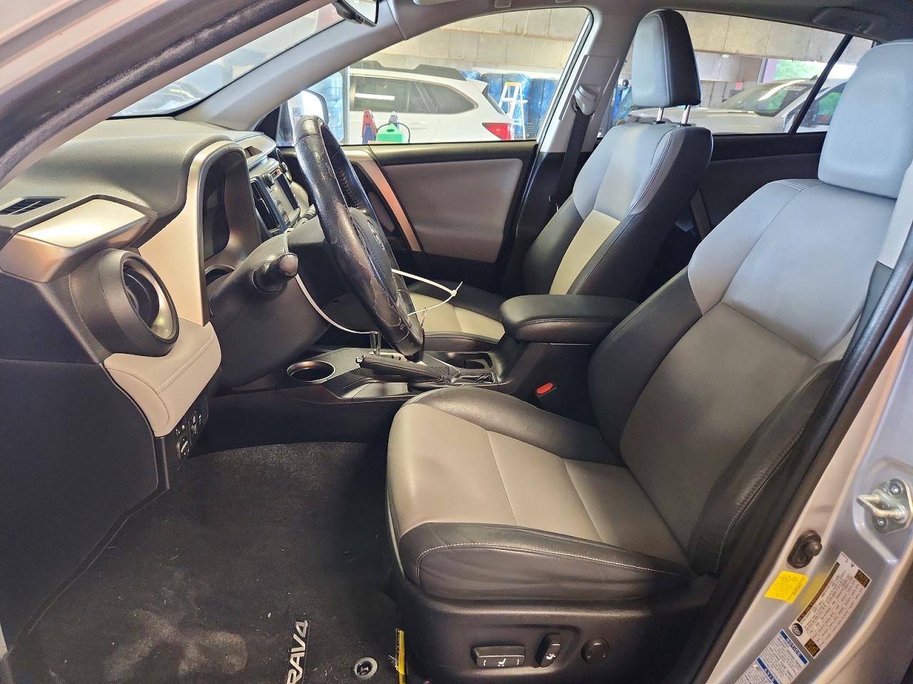2014 Toyota Rav4 Limited Silver vin: JTMDFREV1ED080613