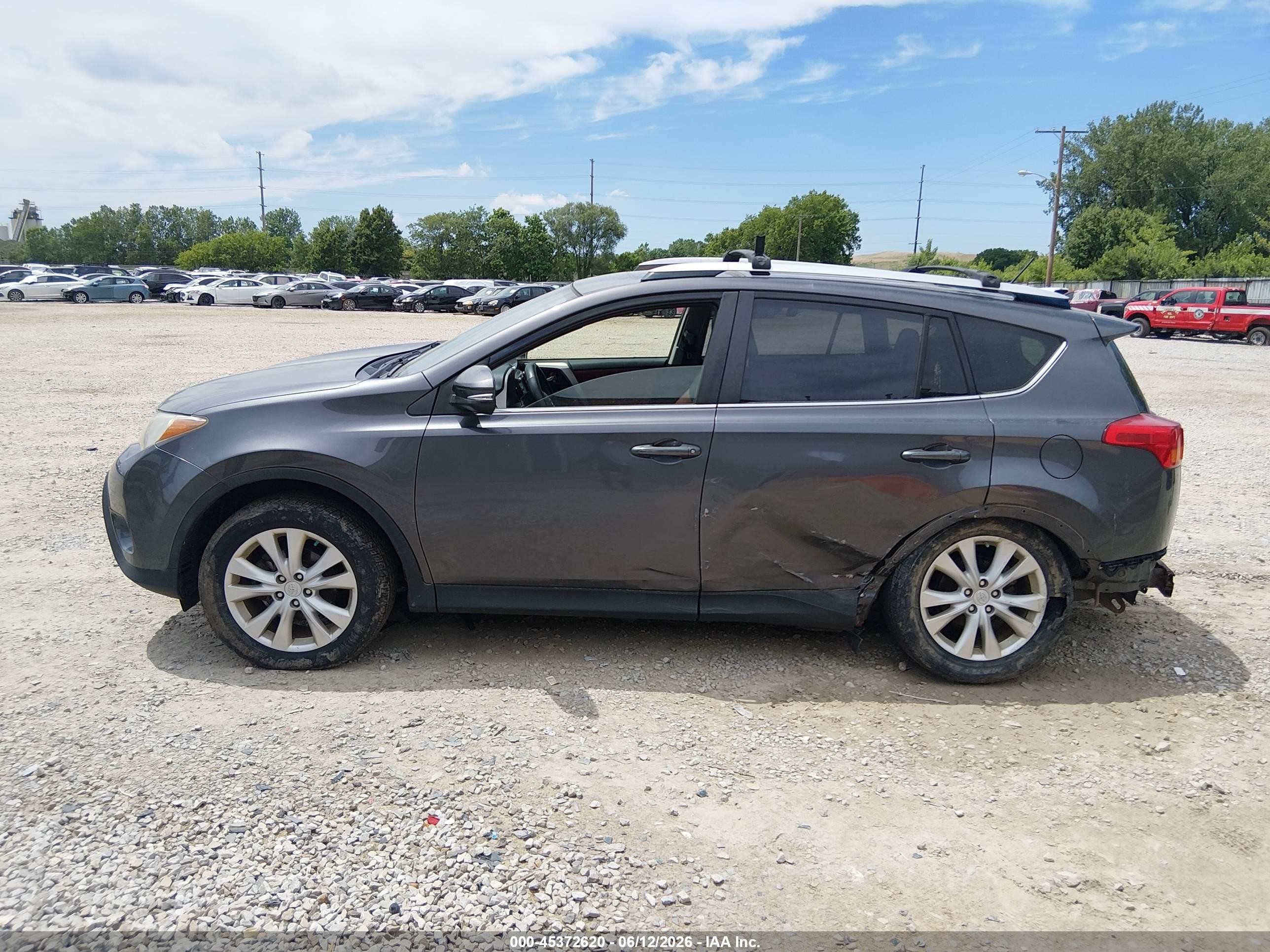 2014 Toyota Rav4 Limited Gray vin: JTMDFREV1EJ012880