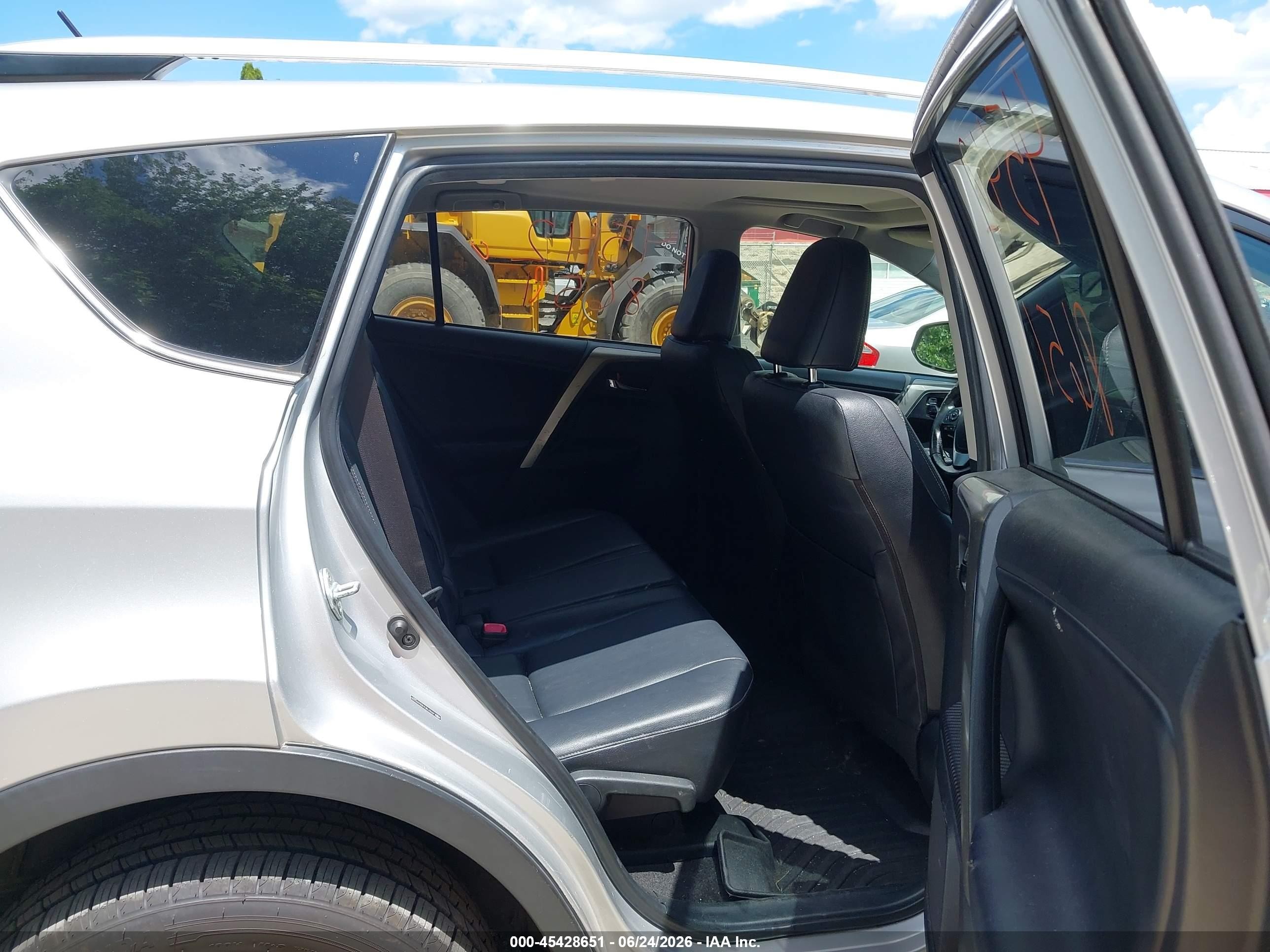 2013 Toyota Rav4 Limited Silver vin: JTMDFREV4DD002339
