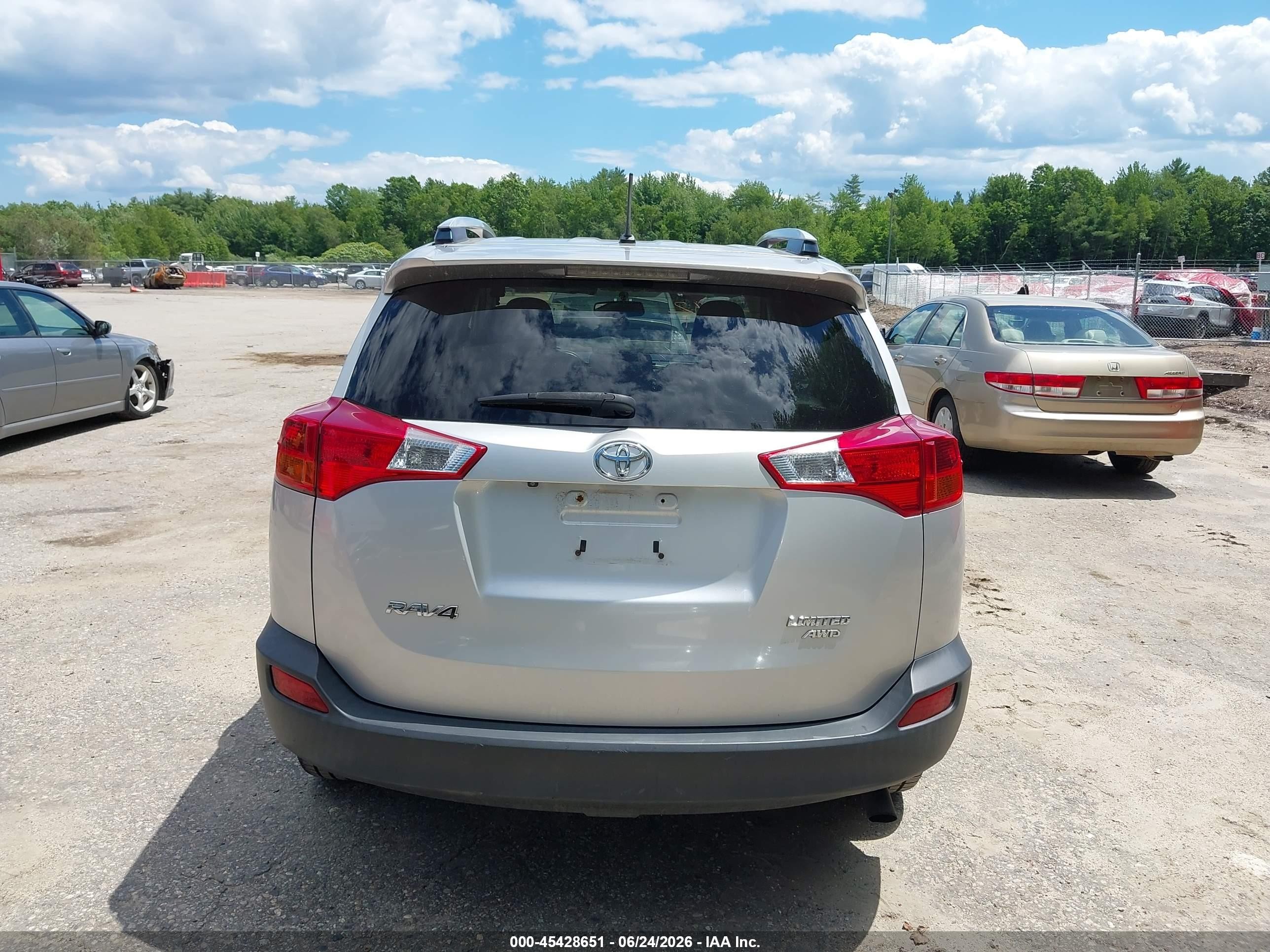 2013 Toyota Rav4 Limited Silver vin: JTMDFREV4DD002339