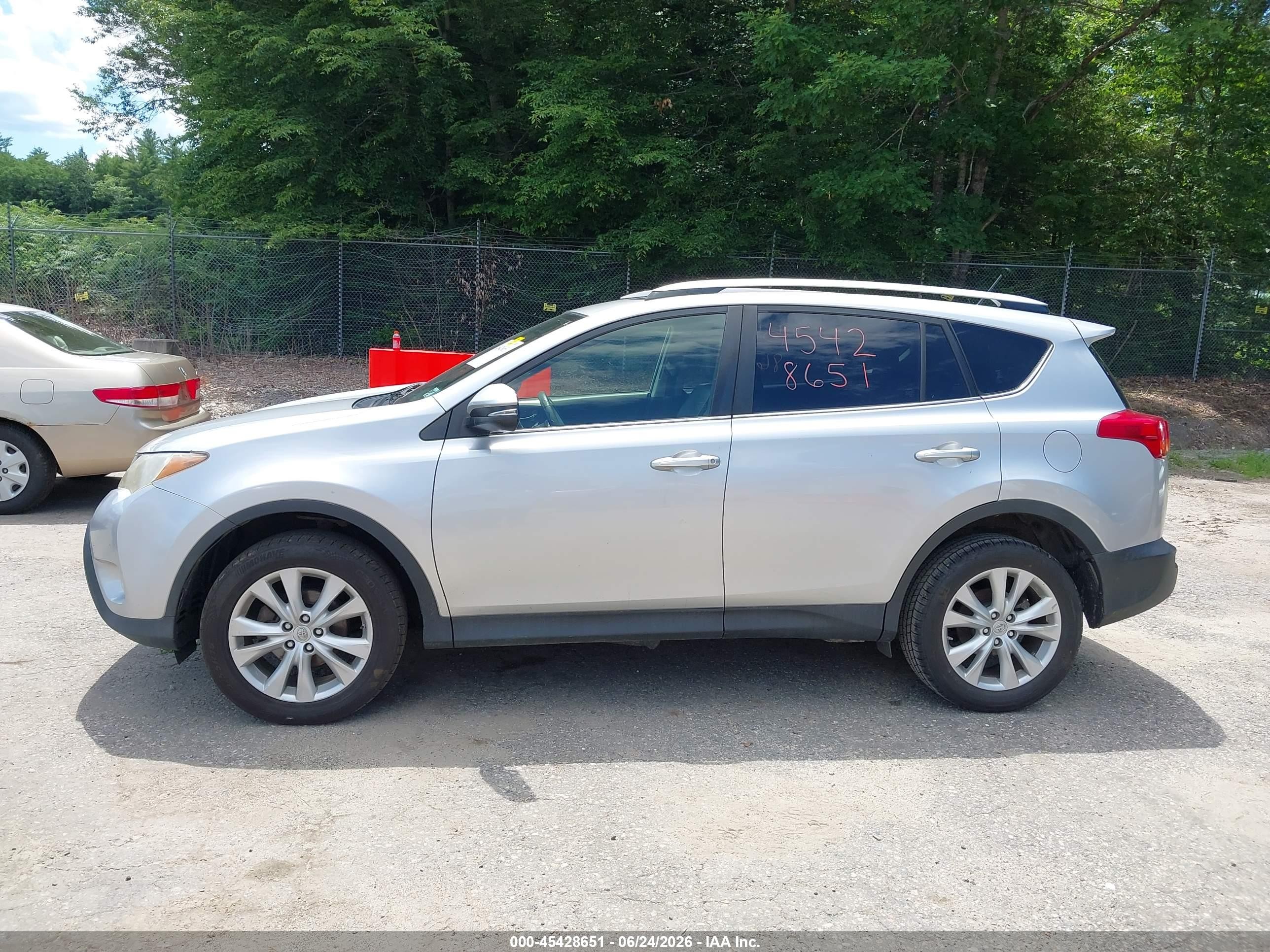 2013 Toyota Rav4 Limited Silver vin: JTMDFREV4DD002339