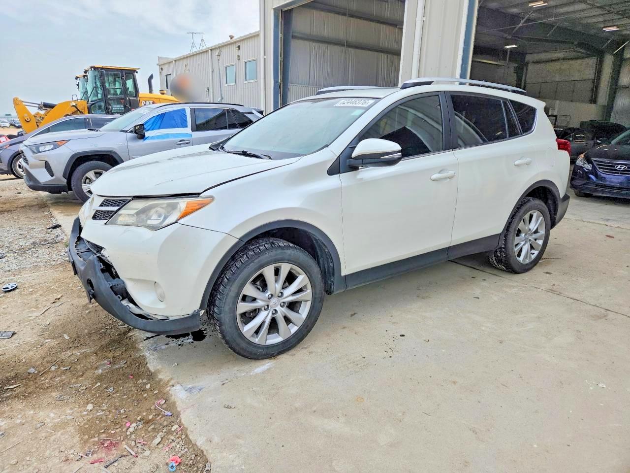 2013 Toyota Rav4 Limited White vin: JTMDFREV4DD043005