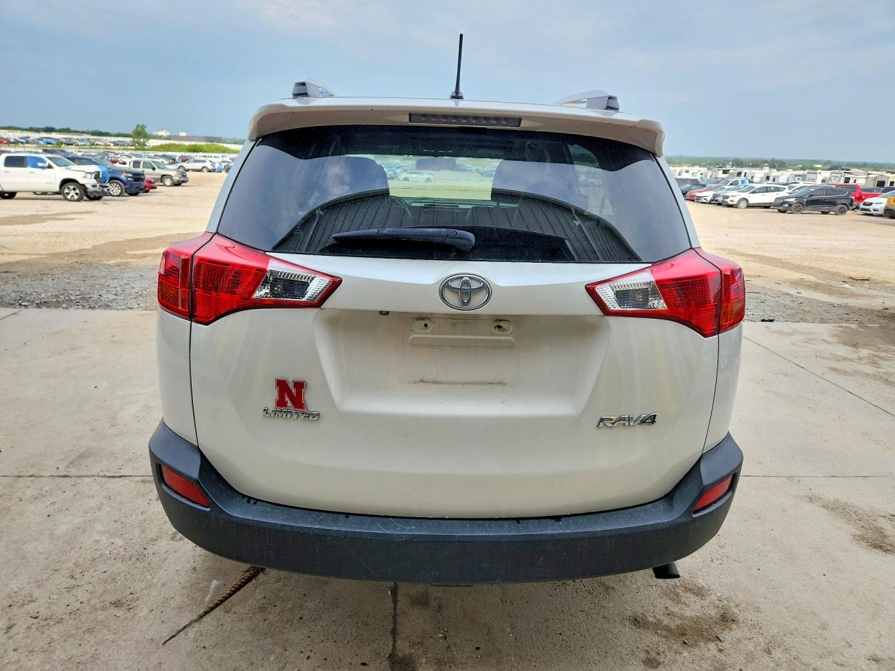 2013 Toyota Rav4 Limited White vin: JTMDFREV4DD043005