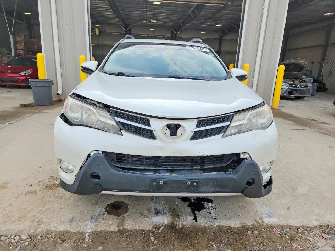 2013 Toyota Rav4 Limited White vin: JTMDFREV4DD043005