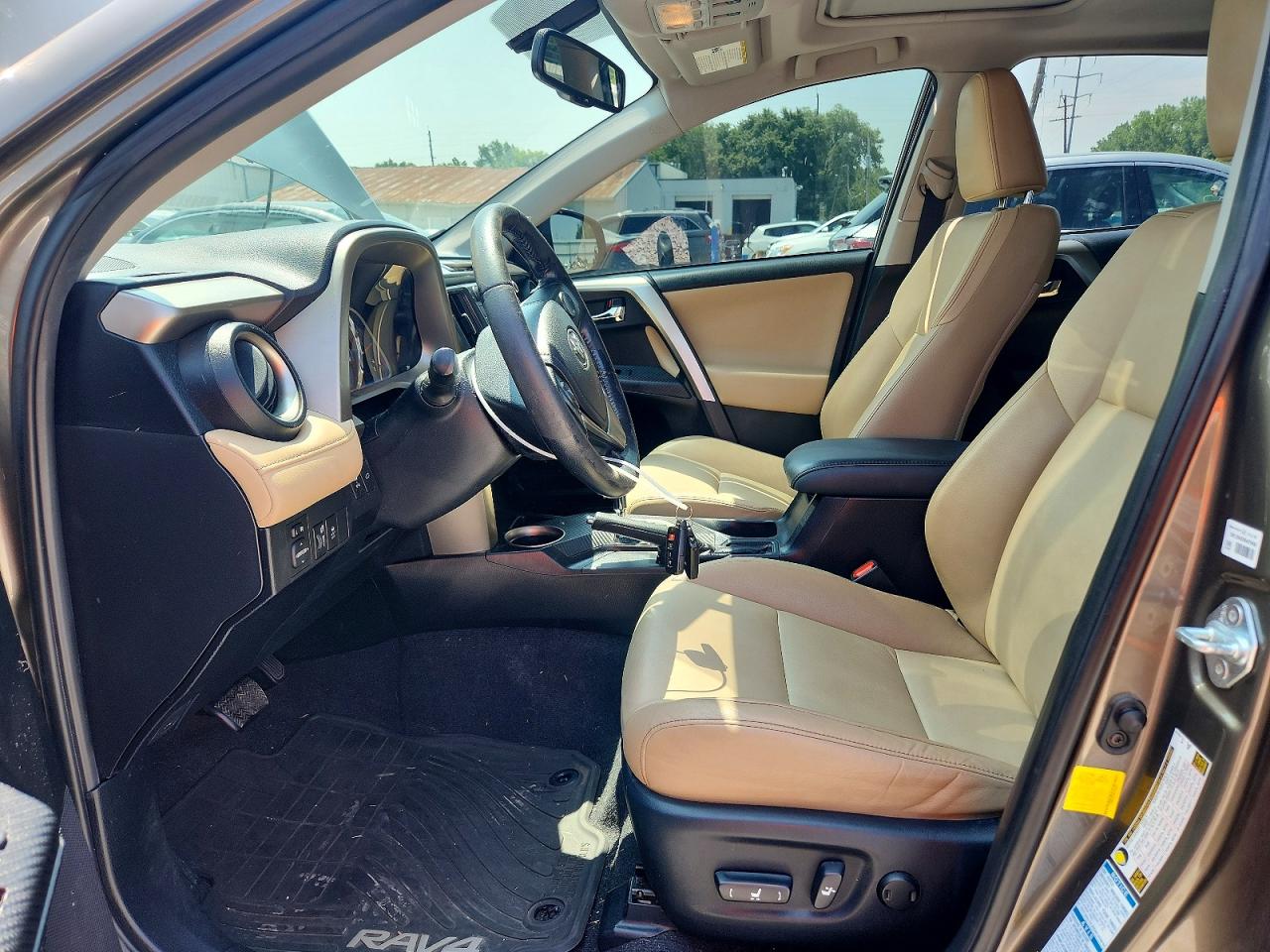 2015 Toyota Rav4 Limited Gold vin: JTMDFREV4FD164197