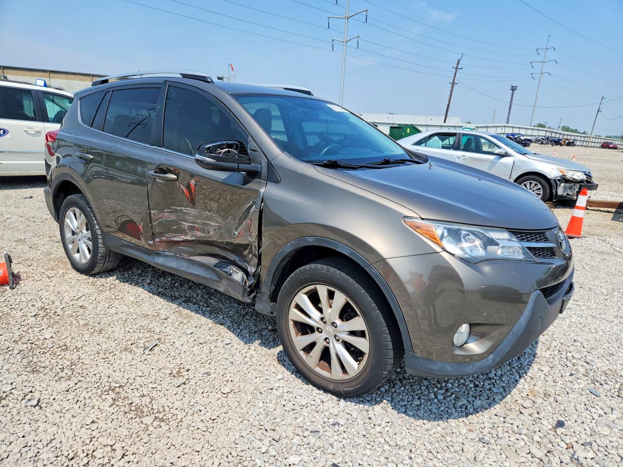 2015 Toyota Rav4 Limited Gold vin: JTMDFREV4FD164197