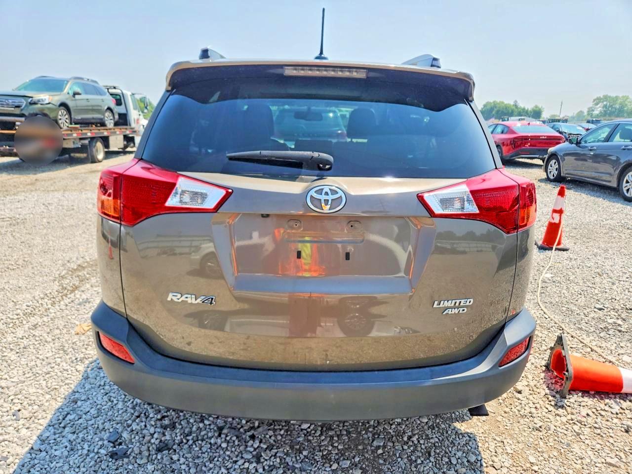 2015 Toyota Rav4 Limited Gold vin: JTMDFREV4FD164197