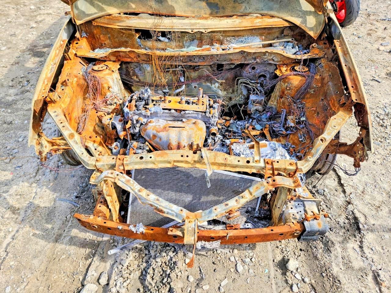 2018 Toyota Rav4 Limited Burn vin: JTMDFREV4JJ194794