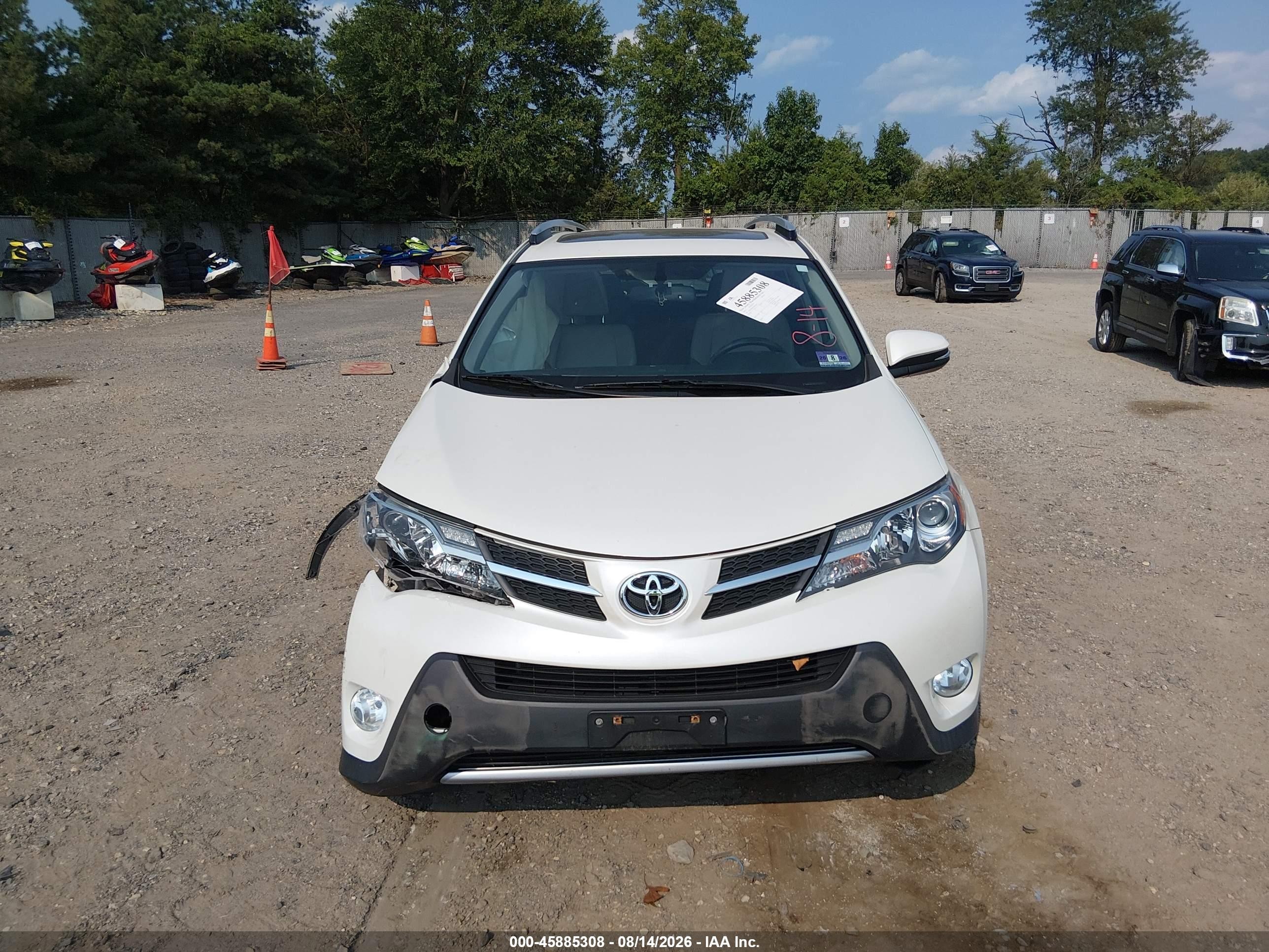 2013 Toyota Rav4 Limited White vin: JTMDFREV5D5017992