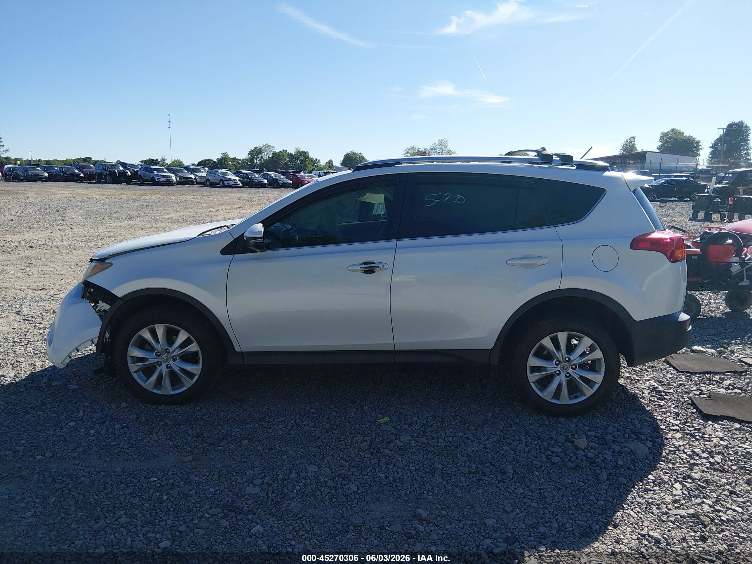 2013 Toyota Rav4 Limited White vin: JTMDFREV5DD024124
