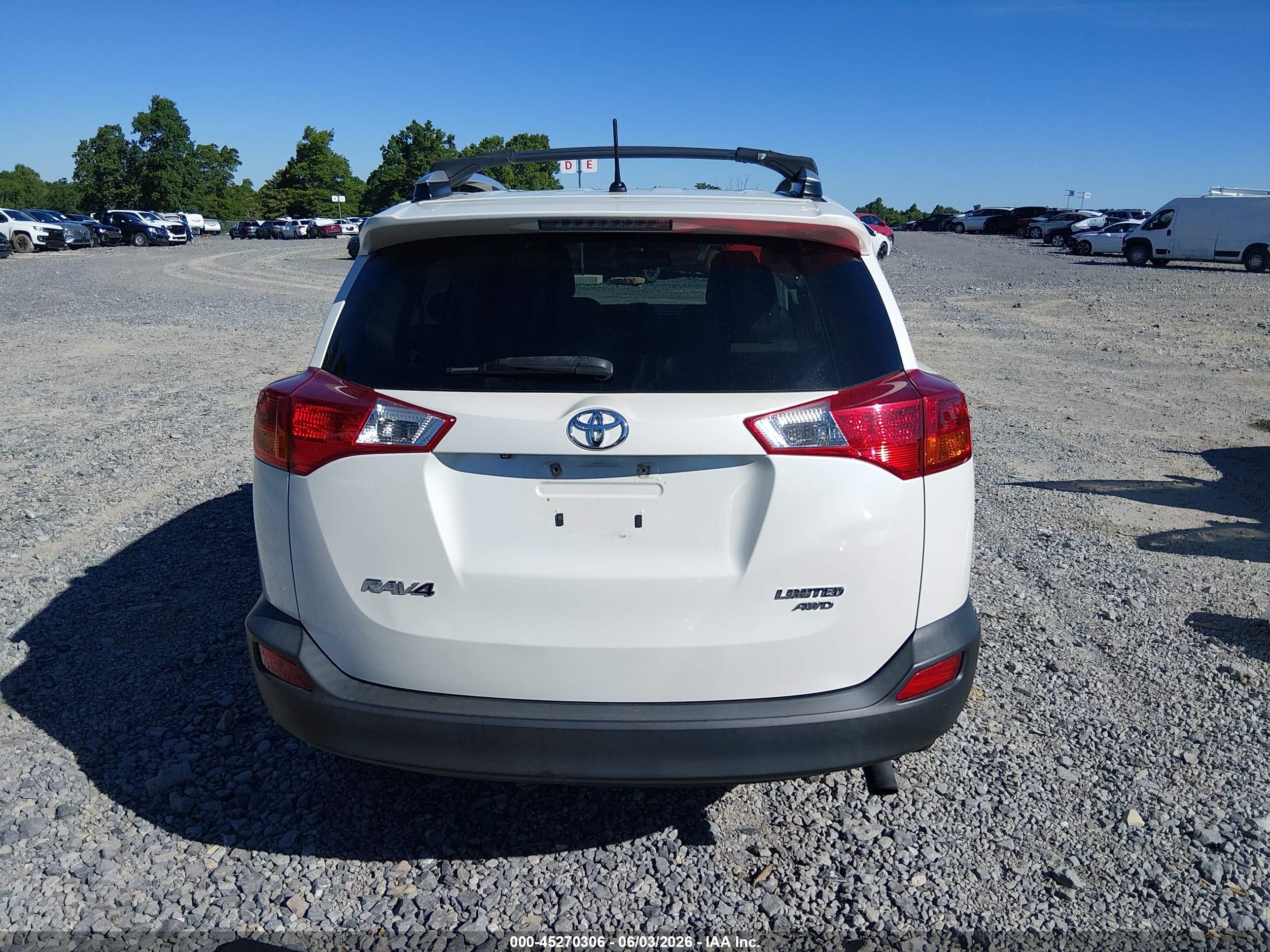 2013 Toyota Rav4 Limited White vin: JTMDFREV5DD024124