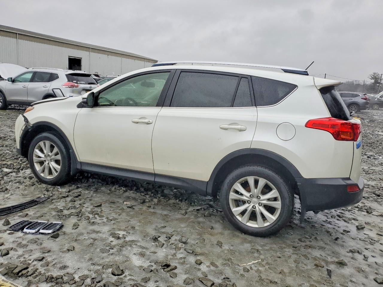 2014 Toyota Rav4 Limited White vin: JTMDFREV5ED050501