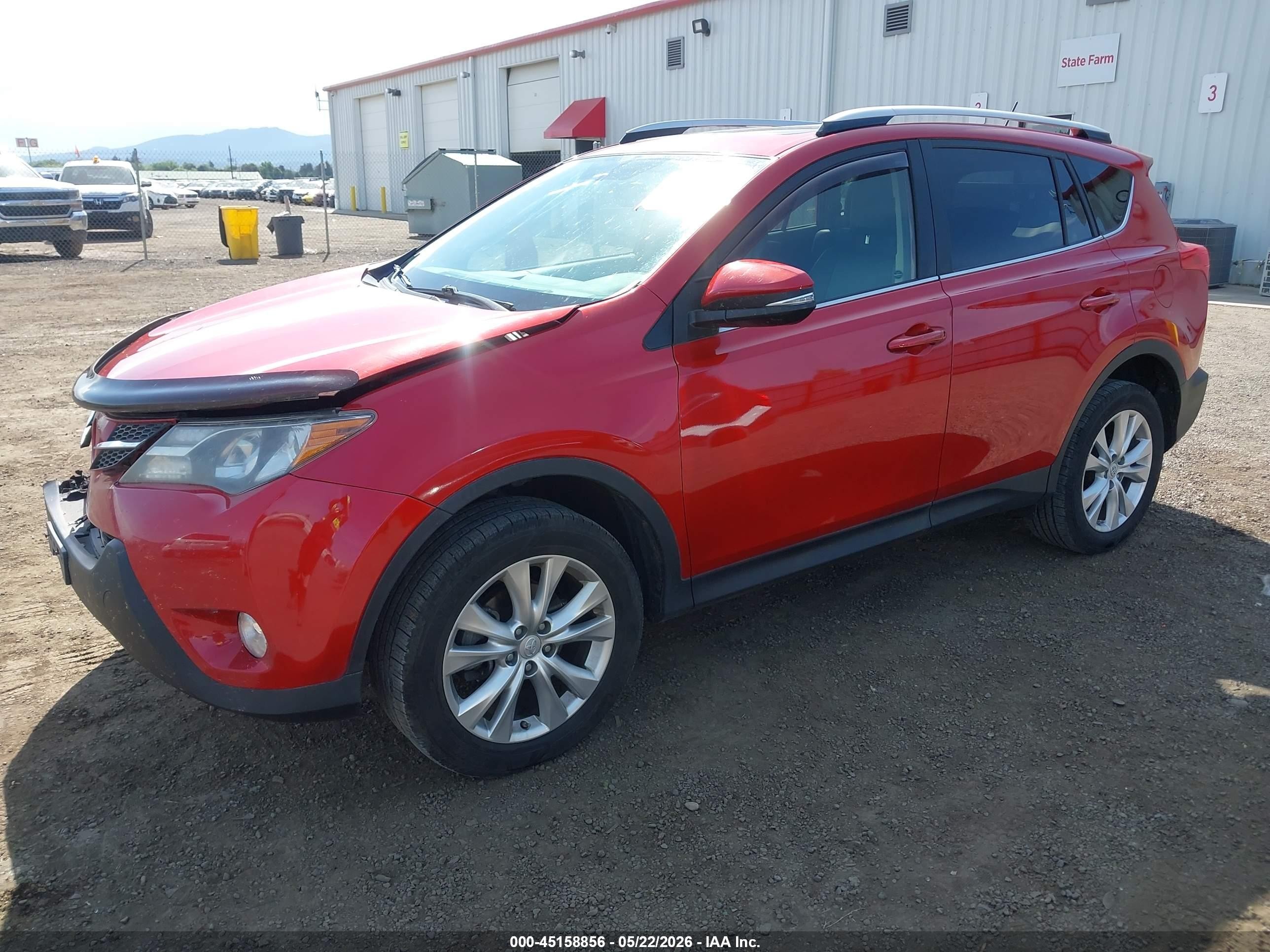 2015 Toyota Rav4 Limited Red vin: JTMDFREV5FD144038