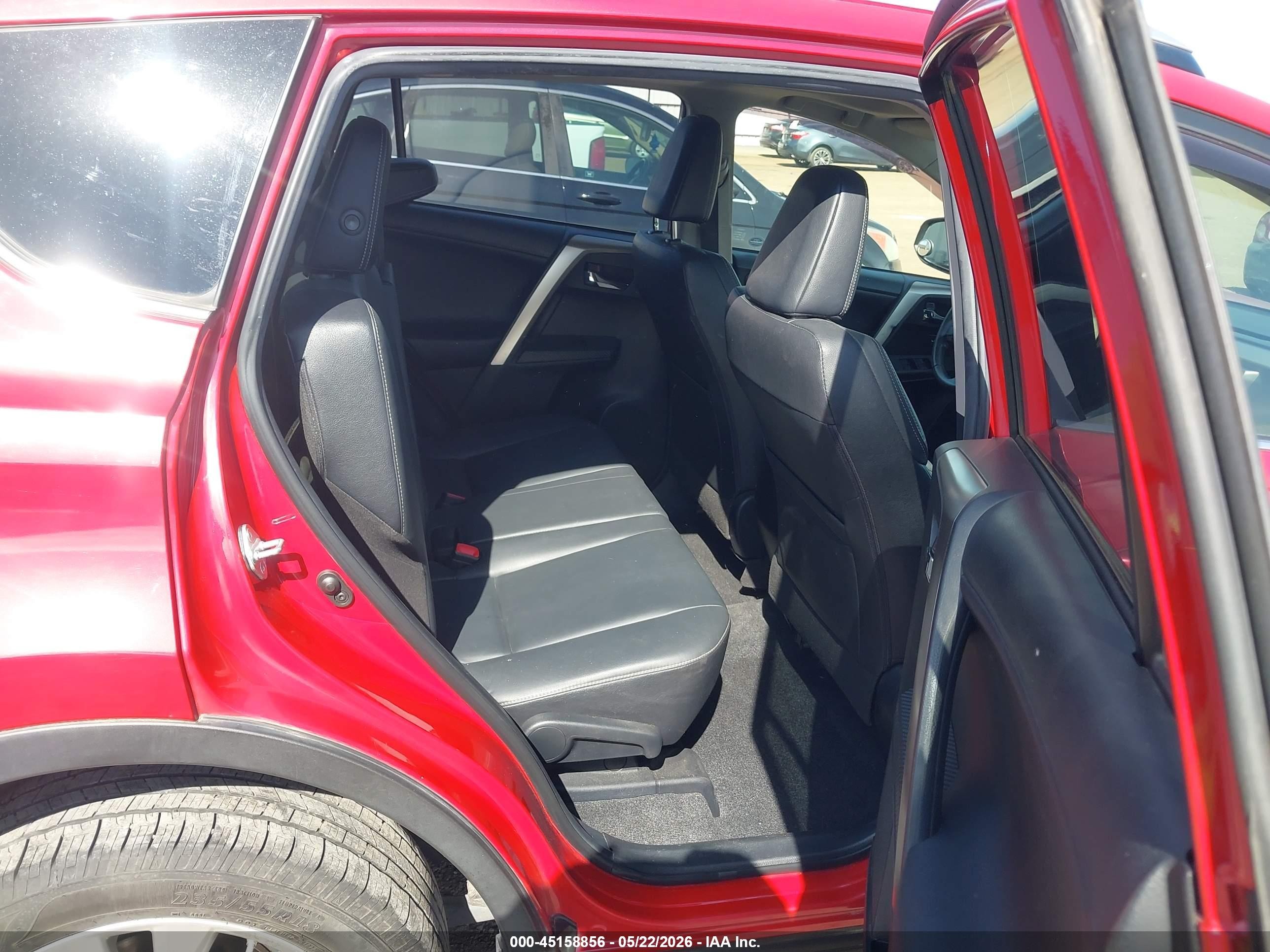 2015 Toyota Rav4 Limited Red vin: JTMDFREV5FD144038
