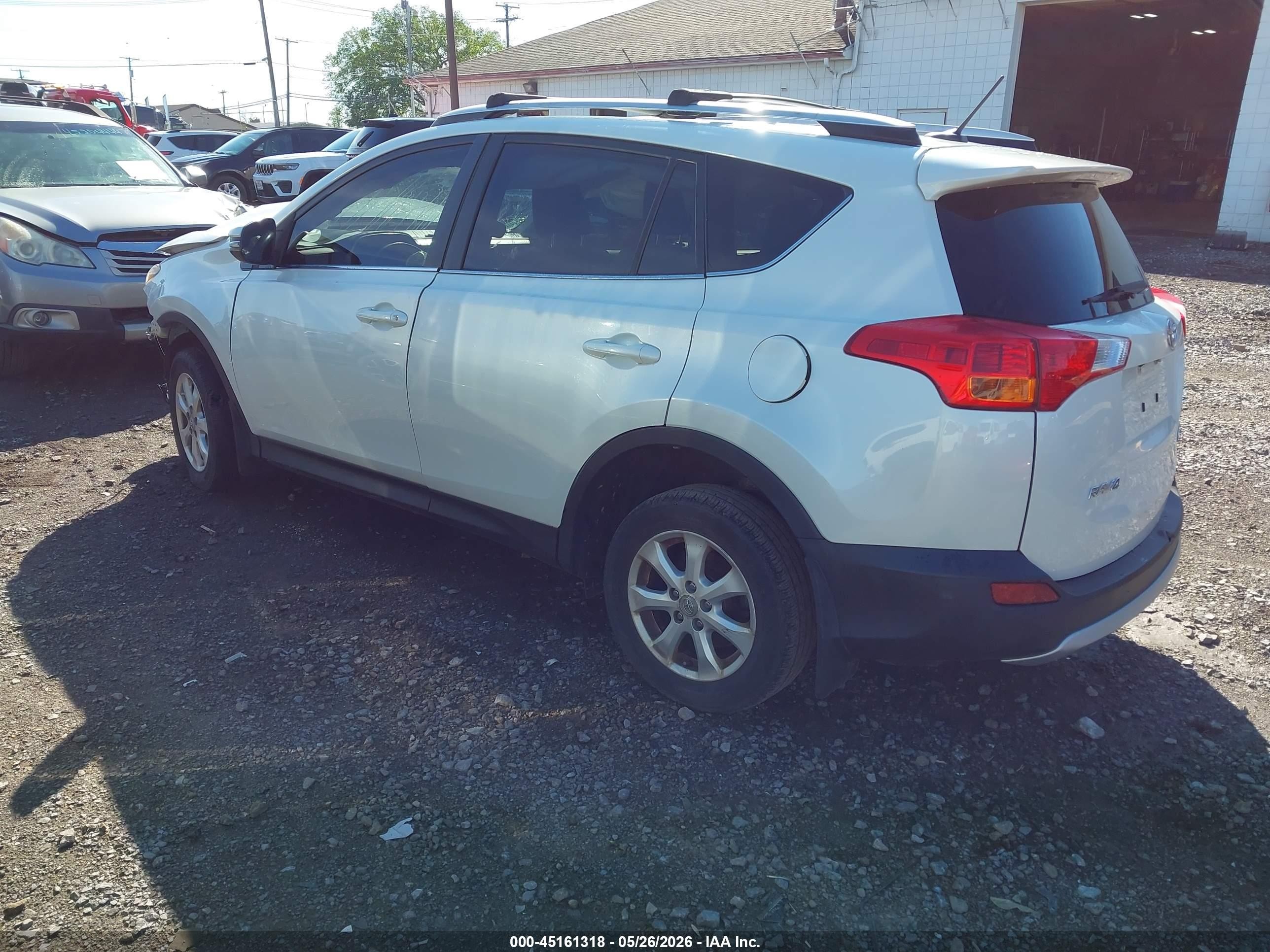 2015 Toyota Rav4 Limited White vin: JTMDFREV5FJ034639