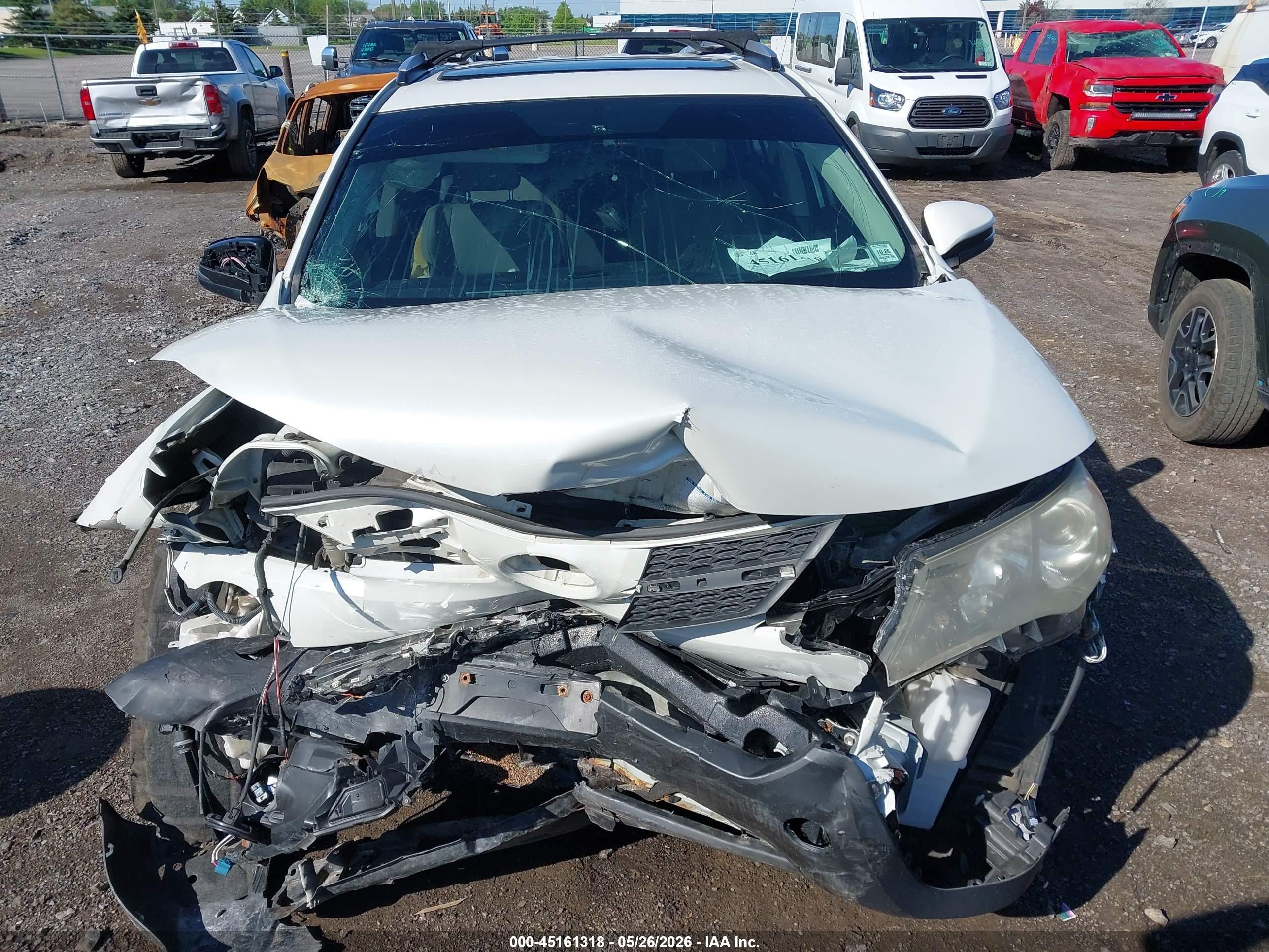 2015 Toyota Rav4 Limited White vin: JTMDFREV5FJ034639