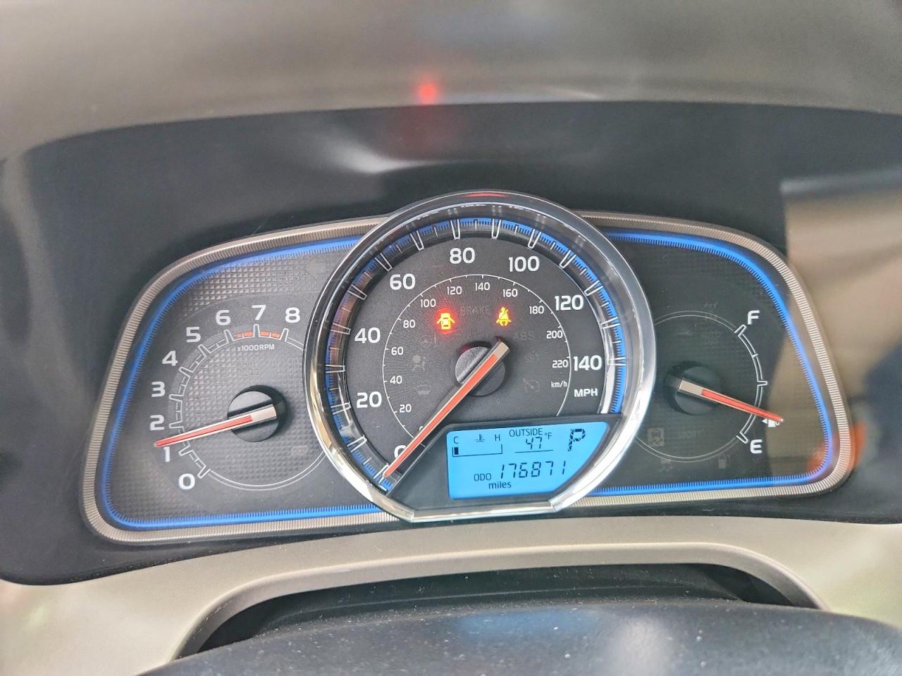 2014 Toyota Rav4 Limited White vin: JTMDFREV6ED077397
