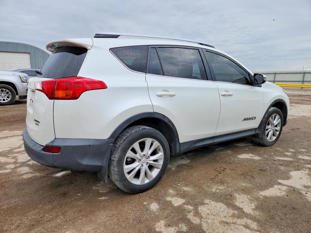 2014 Toyota Rav4 Limited White vin: JTMDFREV6ED077397