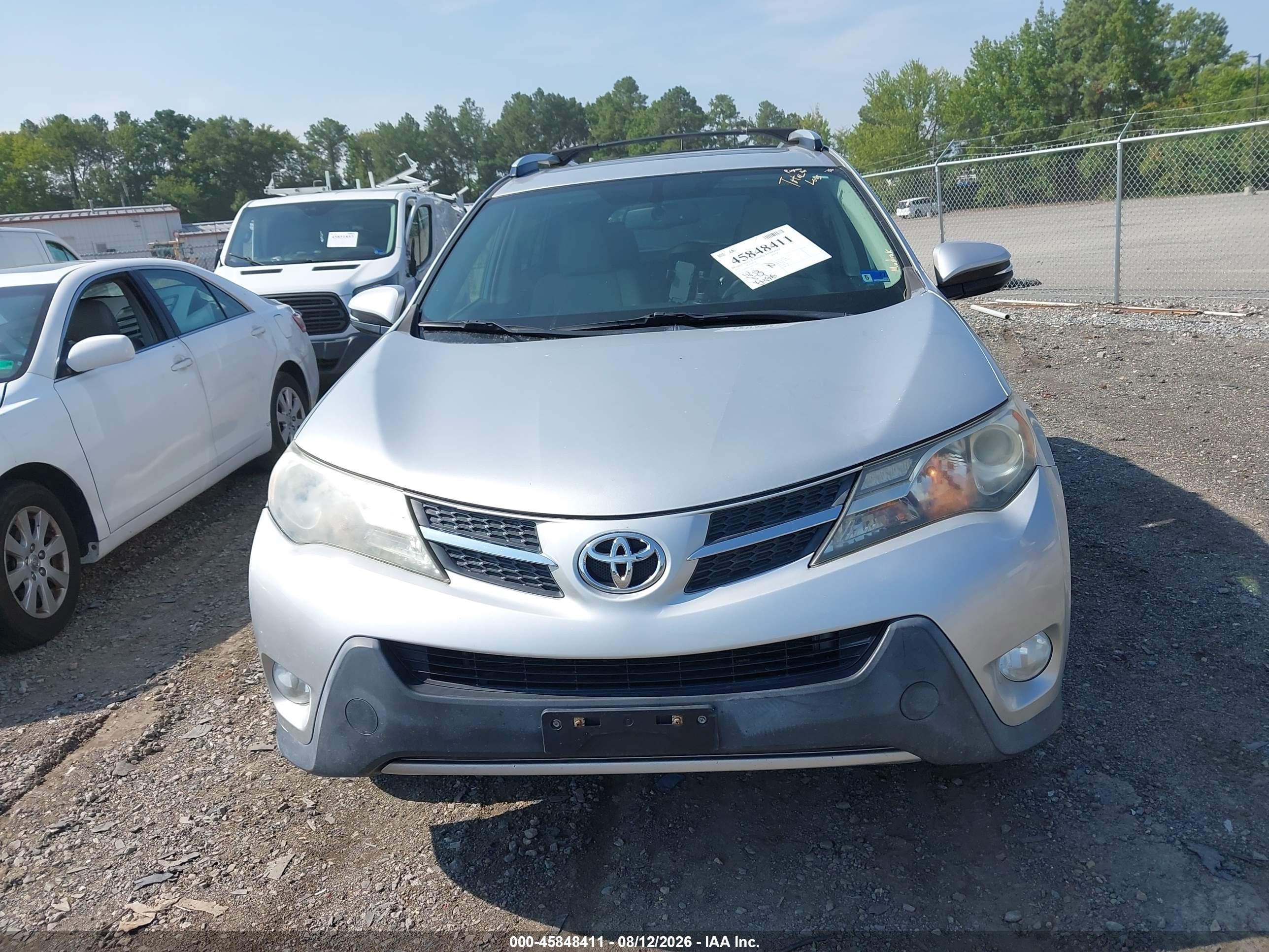 2015 Toyota Rav4 Limited Silver vin: JTMDFREV6FD138913