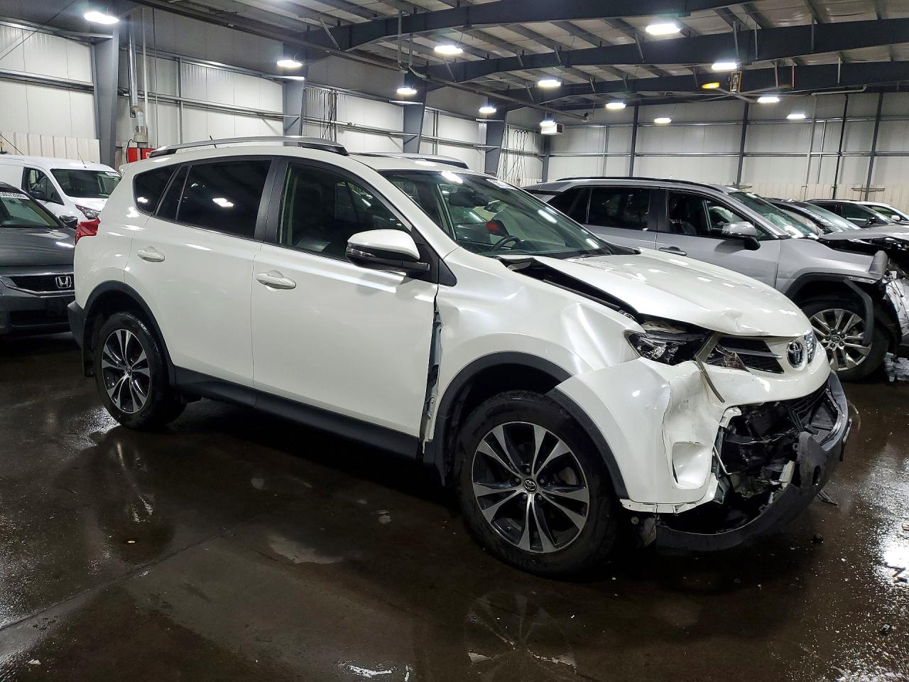 2015 Toyota Rav4 Limited Белый vin: JTMDFREV6FD161446