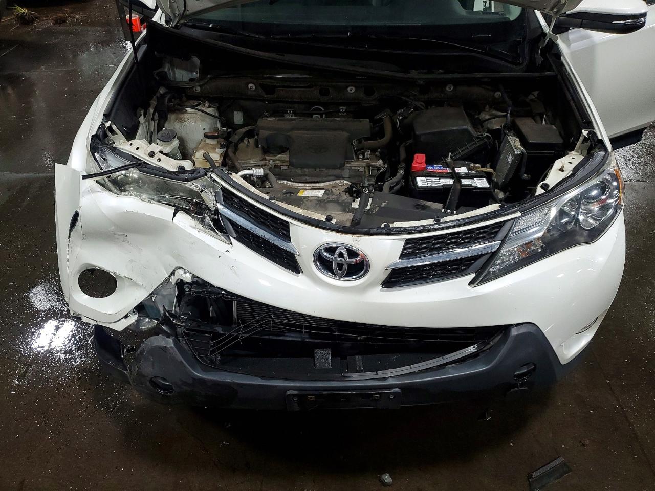 2015 Toyota Rav4 Limited Белый vin: JTMDFREV6FD161446