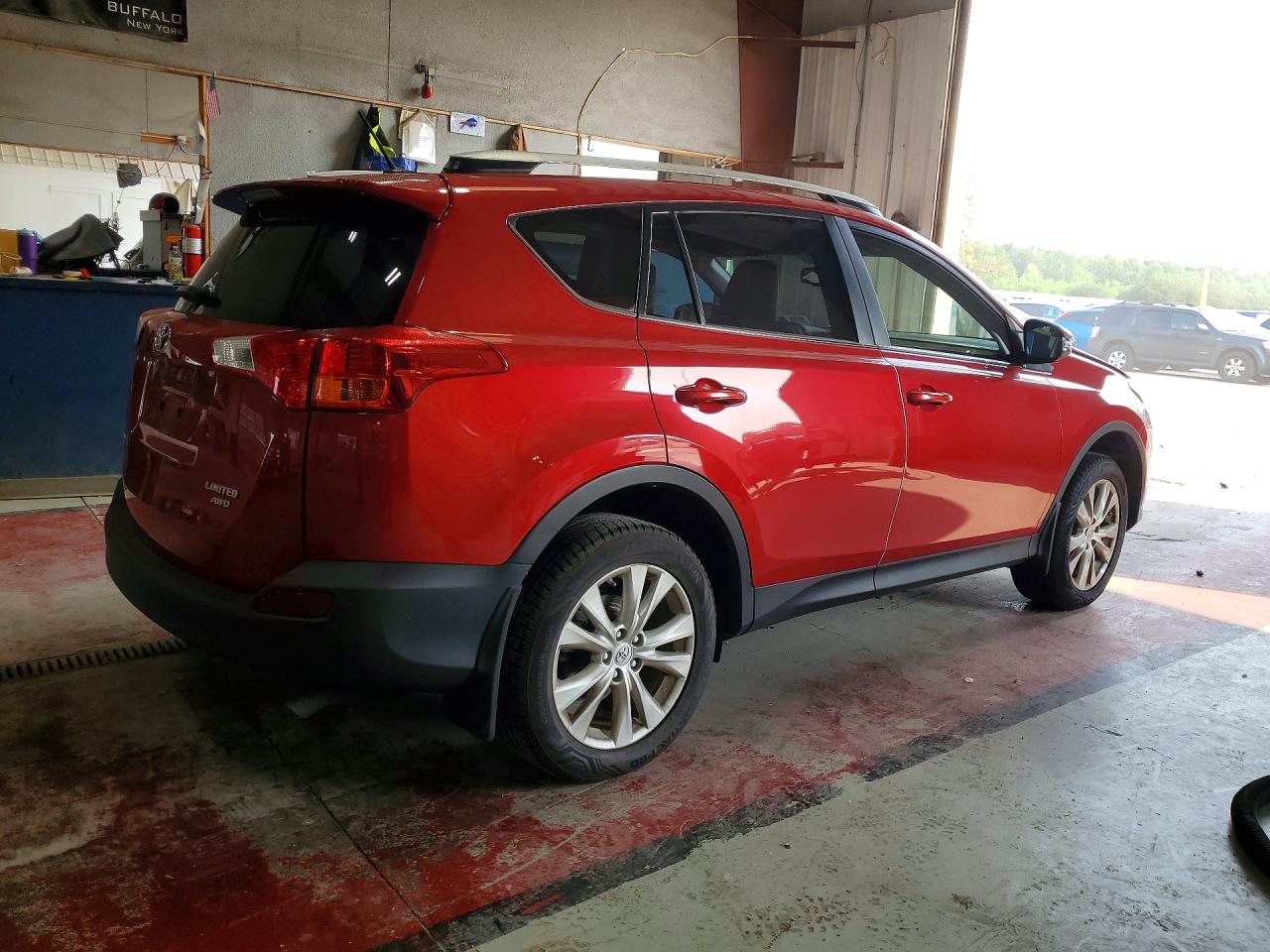 2014 Toyota Rav4 Limited Red vin: JTMDFREV7ED069020