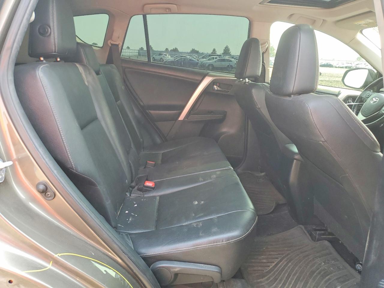 2015 Toyota Rav4 Limited Tan vin: JTMDFREV7FD160192