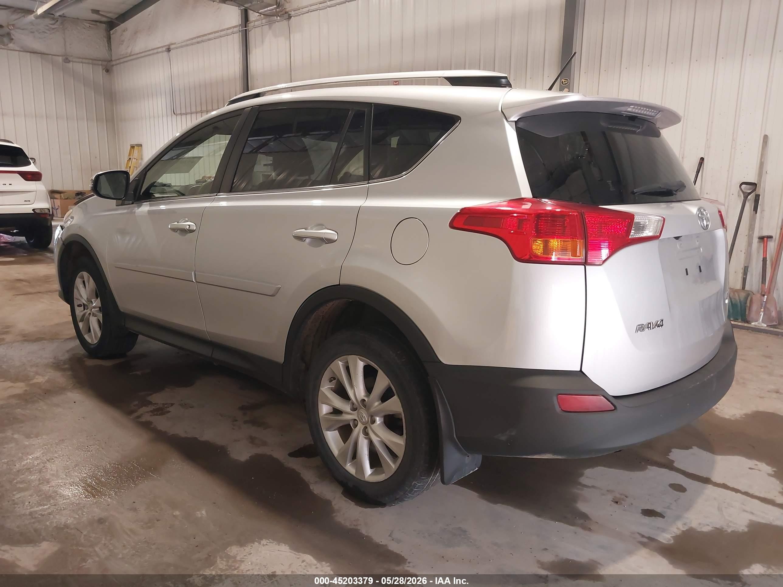 2013 Toyota Rav4 Limited Silver vin: JTMDFREV8D5020546