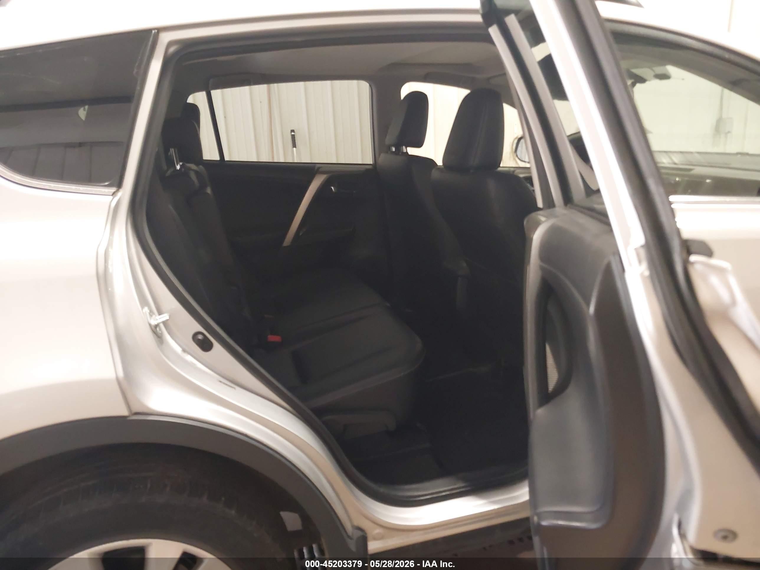 2013 Toyota Rav4 Limited Silver vin: JTMDFREV8D5020546