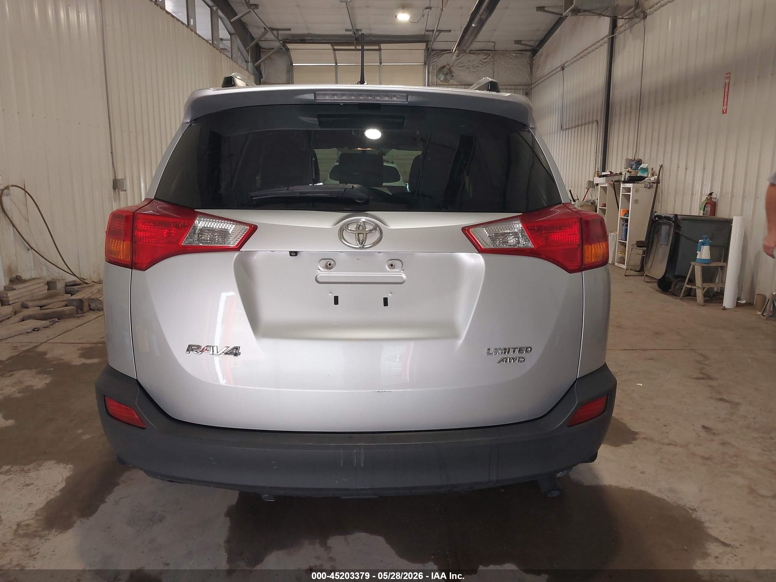 2013 Toyota Rav4 Limited Silver vin: JTMDFREV8D5020546