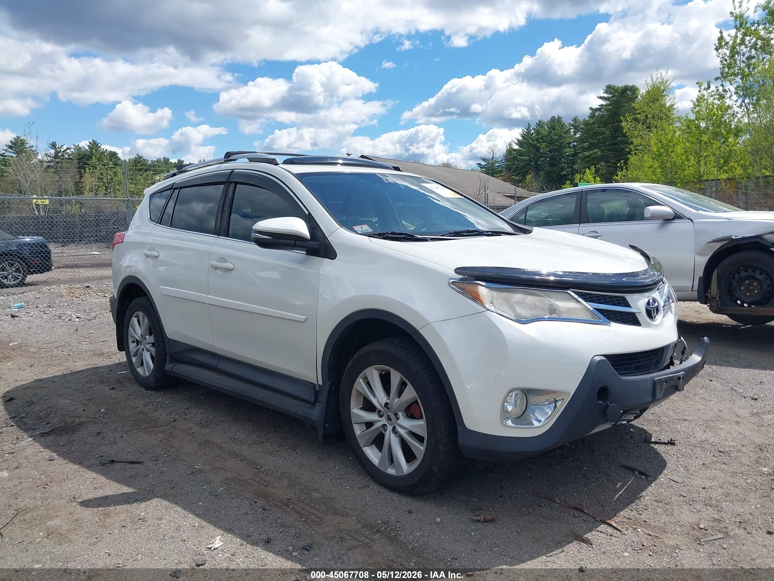 2014 Toyota Rav4 Limited White vin: JTMDFREV8ED049004