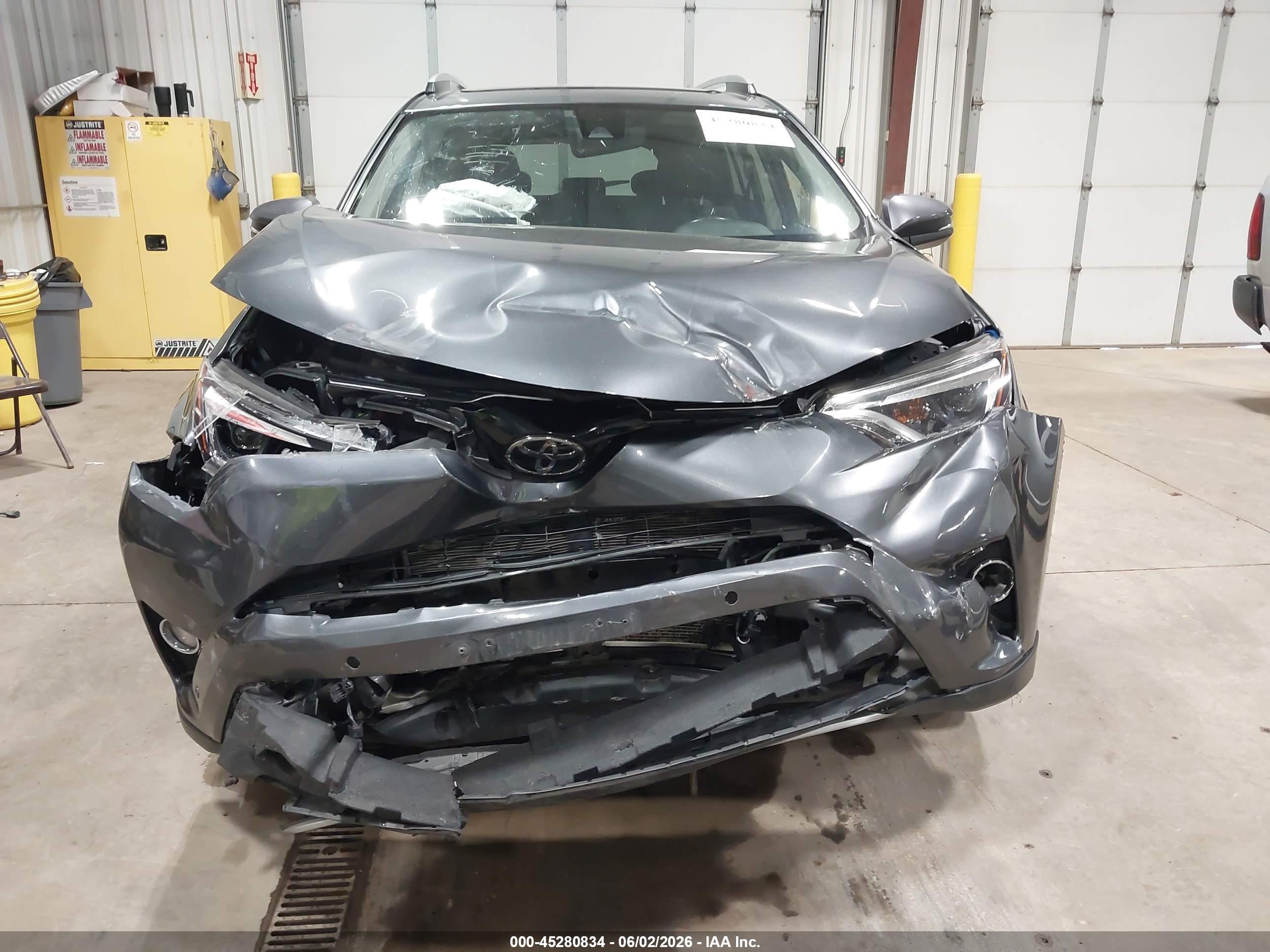 2017 Toyota Rav4 Limited Gray vin: JTMDFREV8HD215526