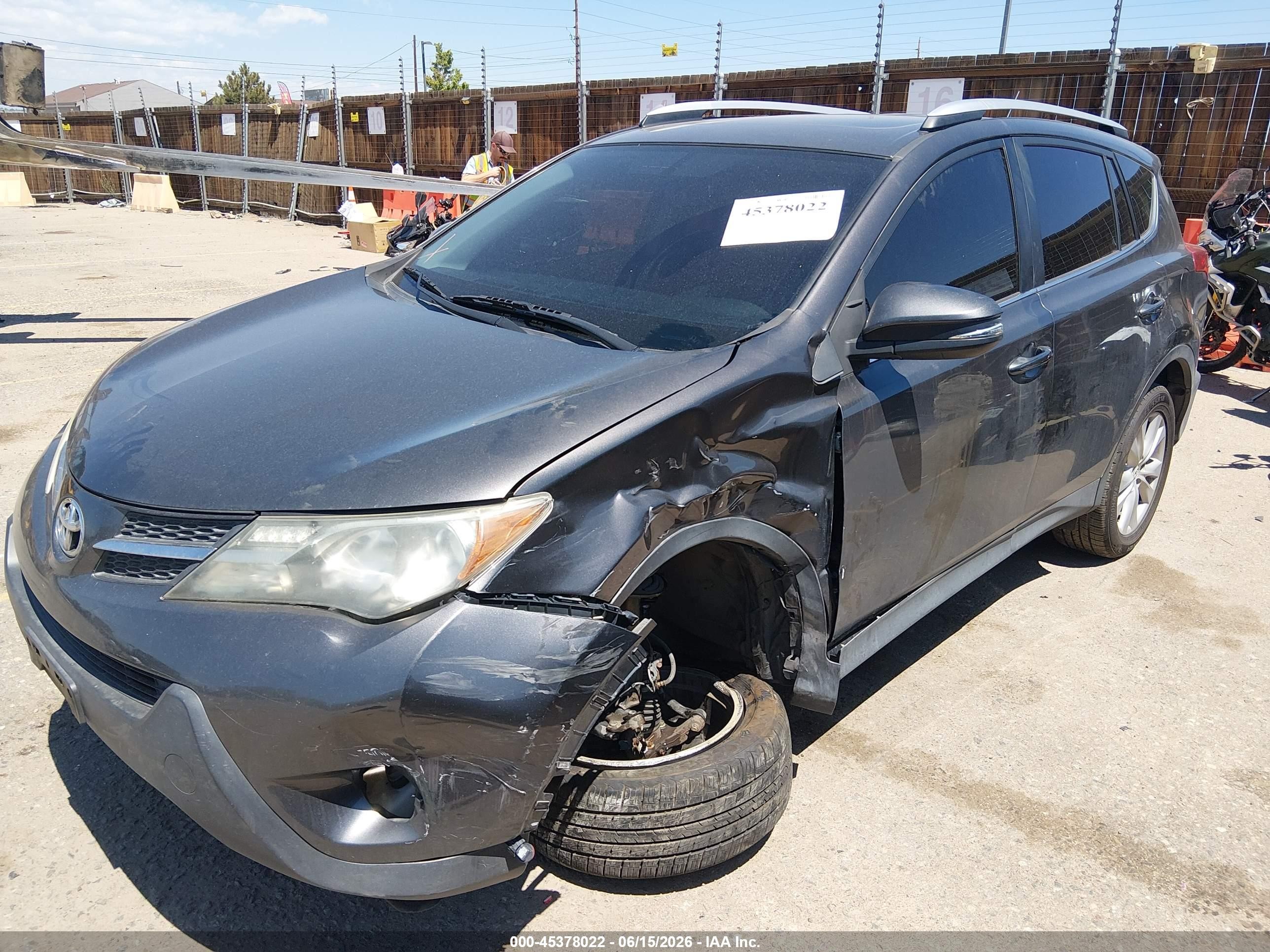 2013 Toyota Rav4 Limited Silver vin: JTMDFREV9D5002654