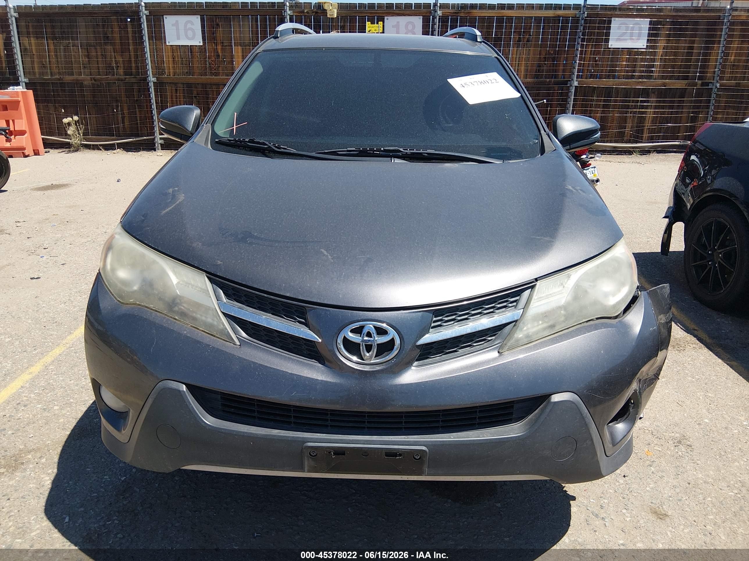 2013 Toyota Rav4 Limited Silver vin: JTMDFREV9D5002654