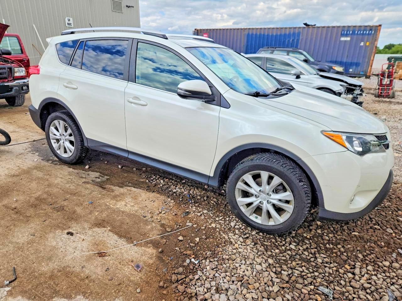 2013 Toyota Rav4 Limited White vin: JTMDFREV9DD023610
