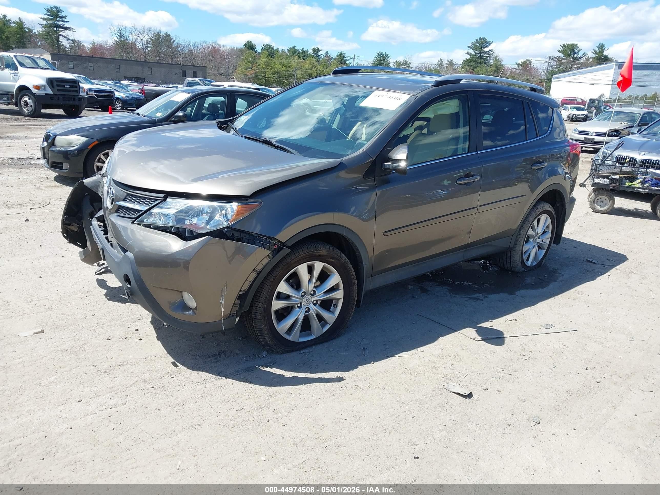 2015 Toyota Rav4 Limited Brown vin: JTMDFREV9FD172280