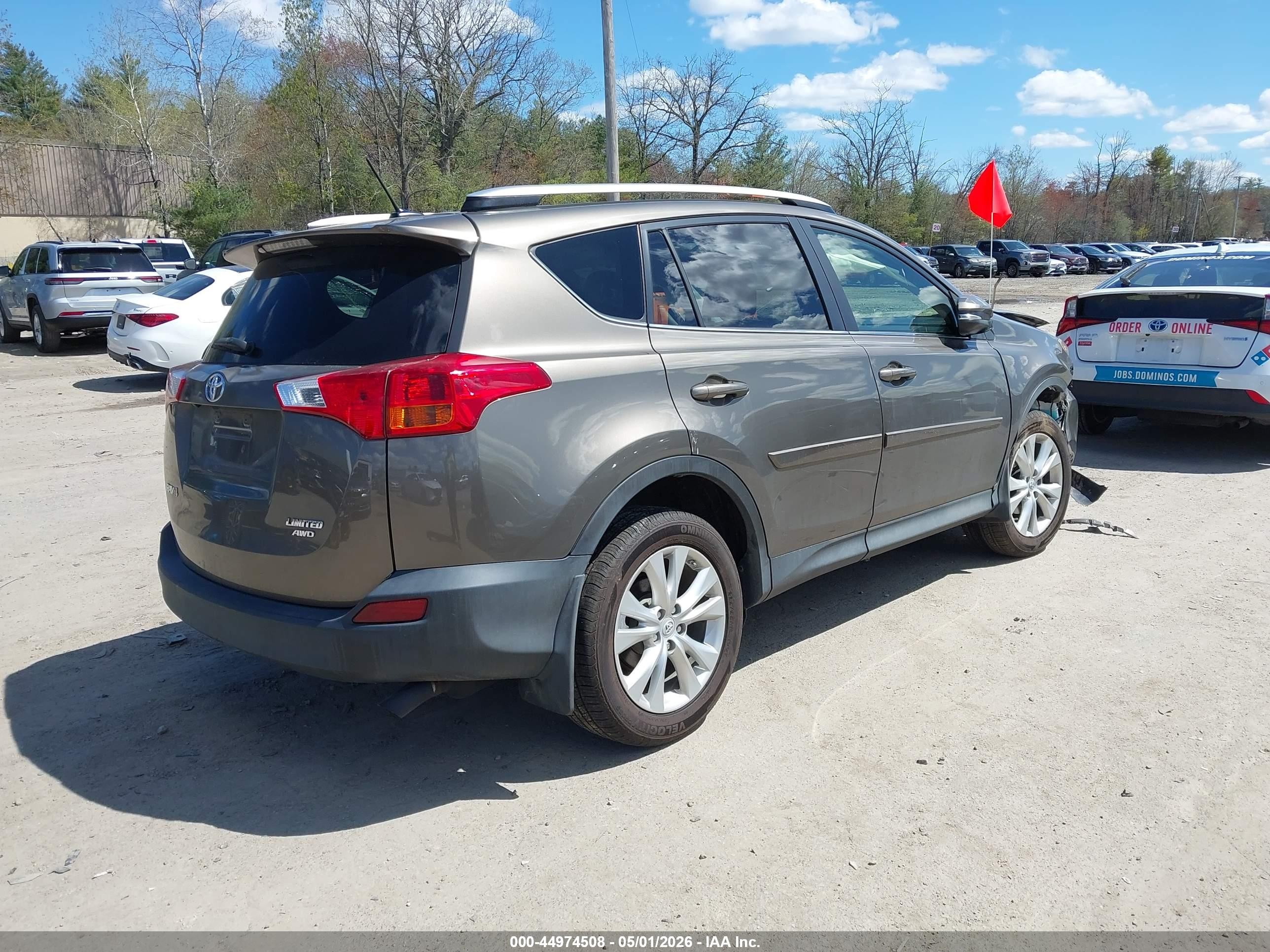 2015 Toyota Rav4 Limited Brown vin: JTMDFREV9FD172280