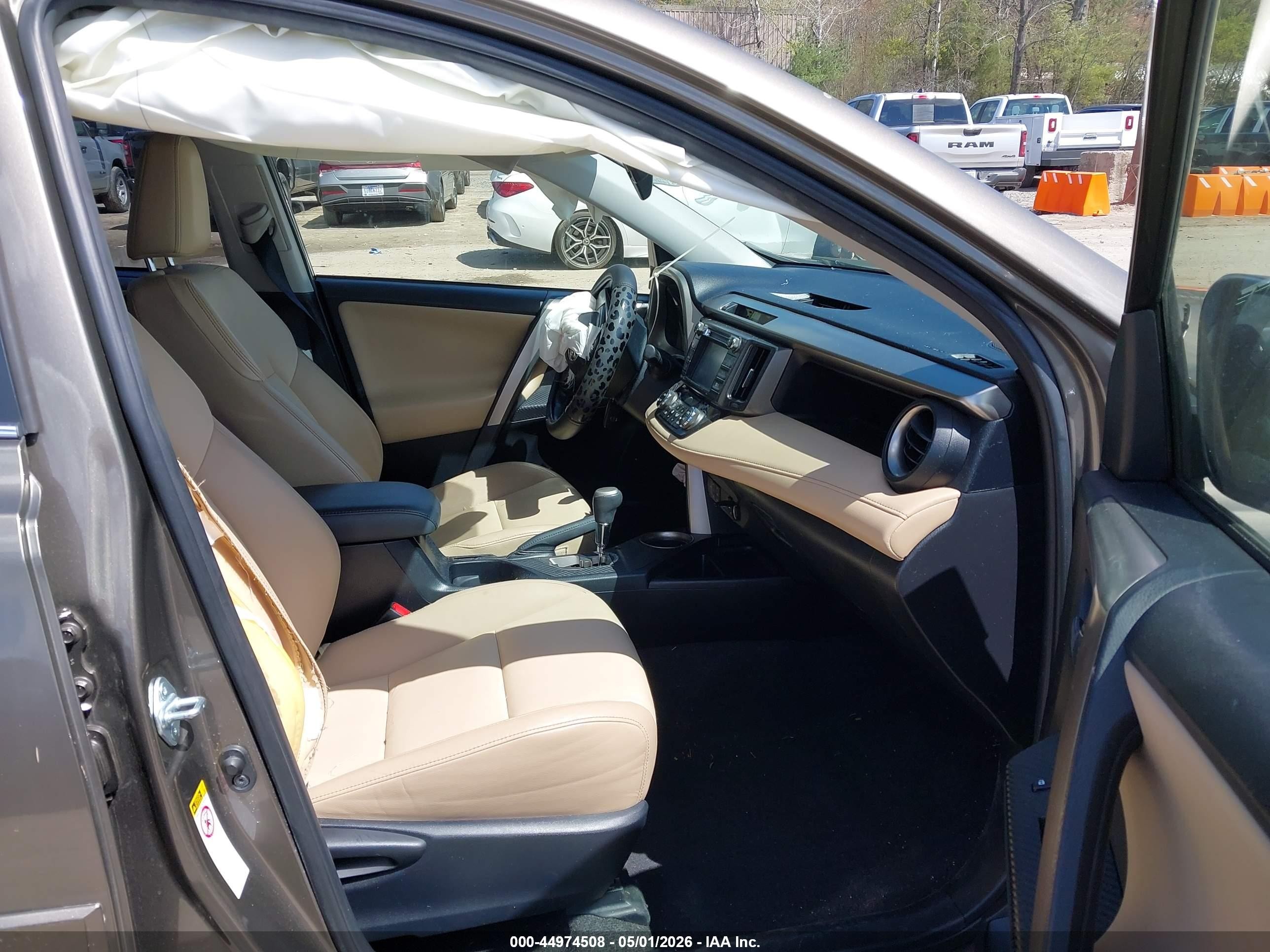 2015 Toyota Rav4 Limited Brown vin: JTMDFREV9FD172280