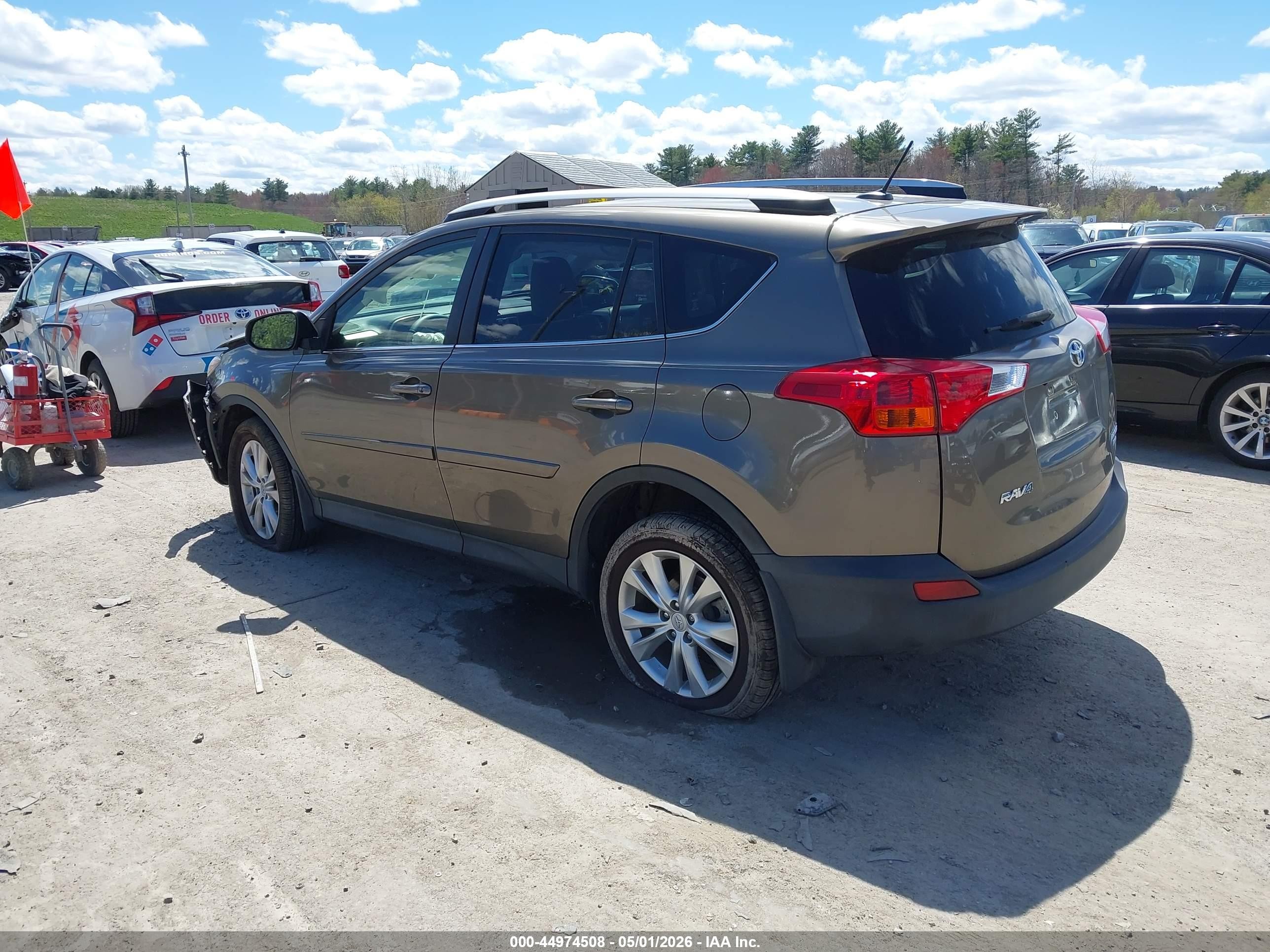 2015 Toyota Rav4 Limited Brown vin: JTMDFREV9FD172280