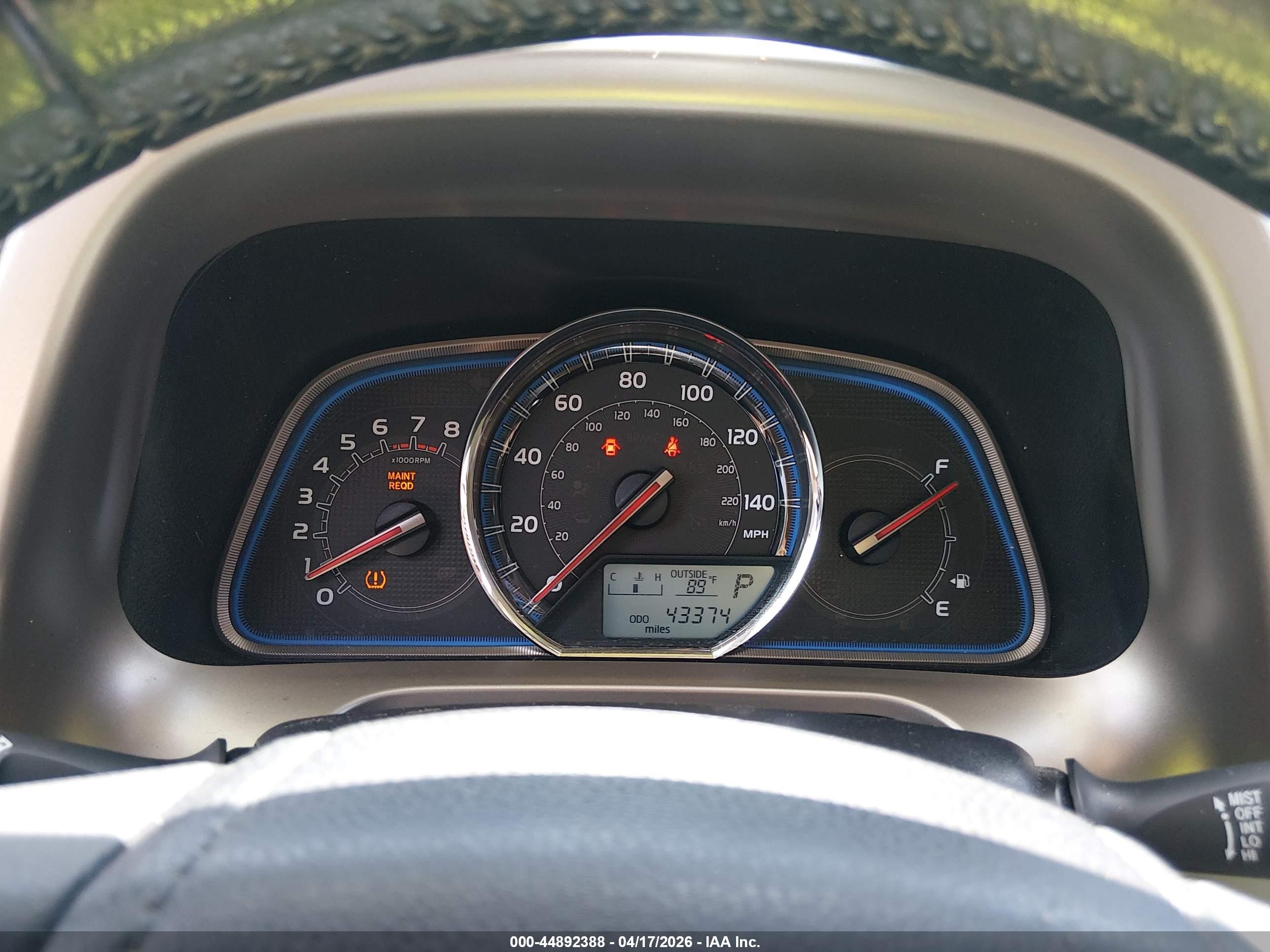 2014 Toyota Rav4 Limited White vin: JTMDFREVXED062417