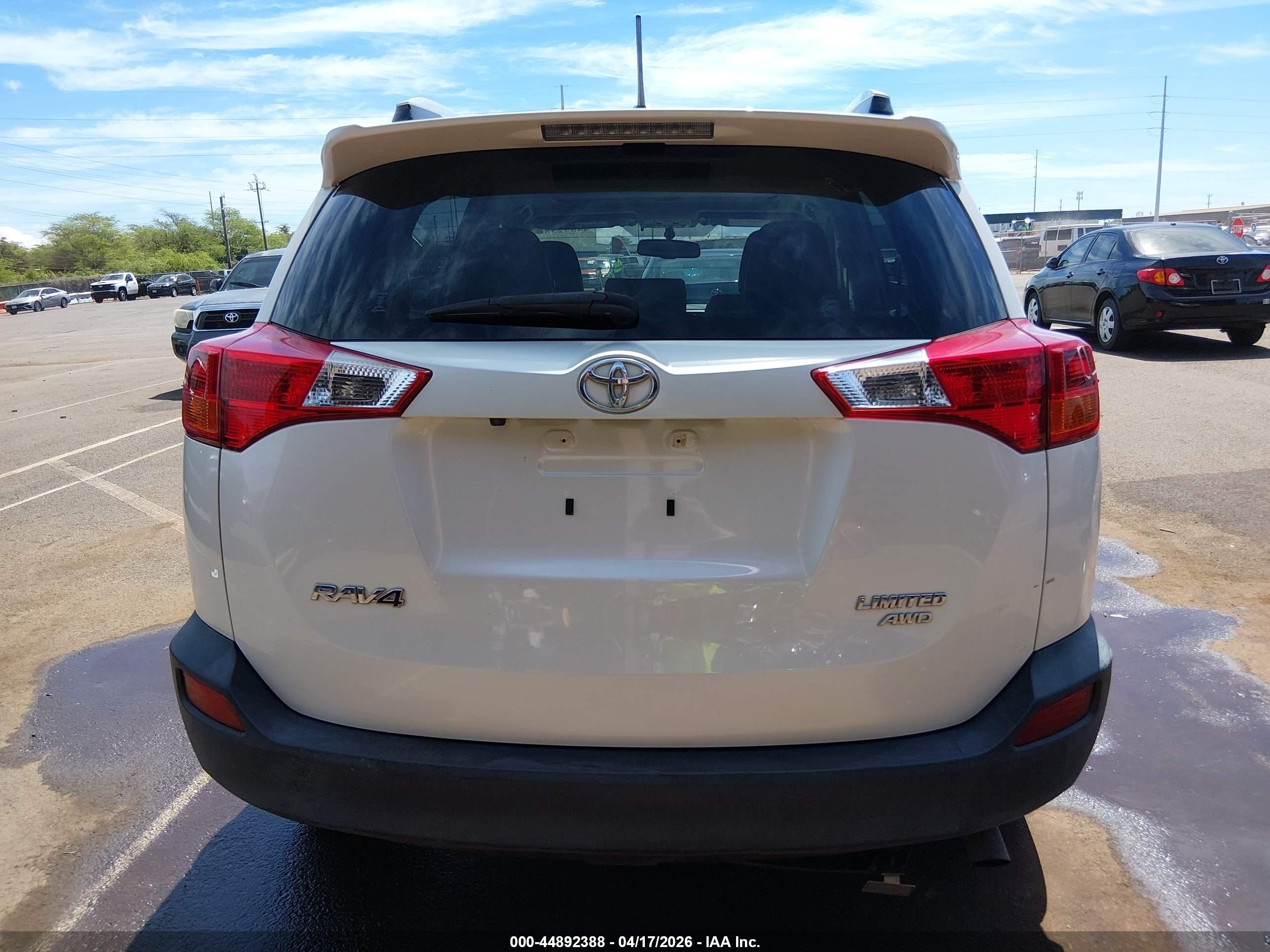 2014 Toyota Rav4 Limited White vin: JTMDFREVXED062417