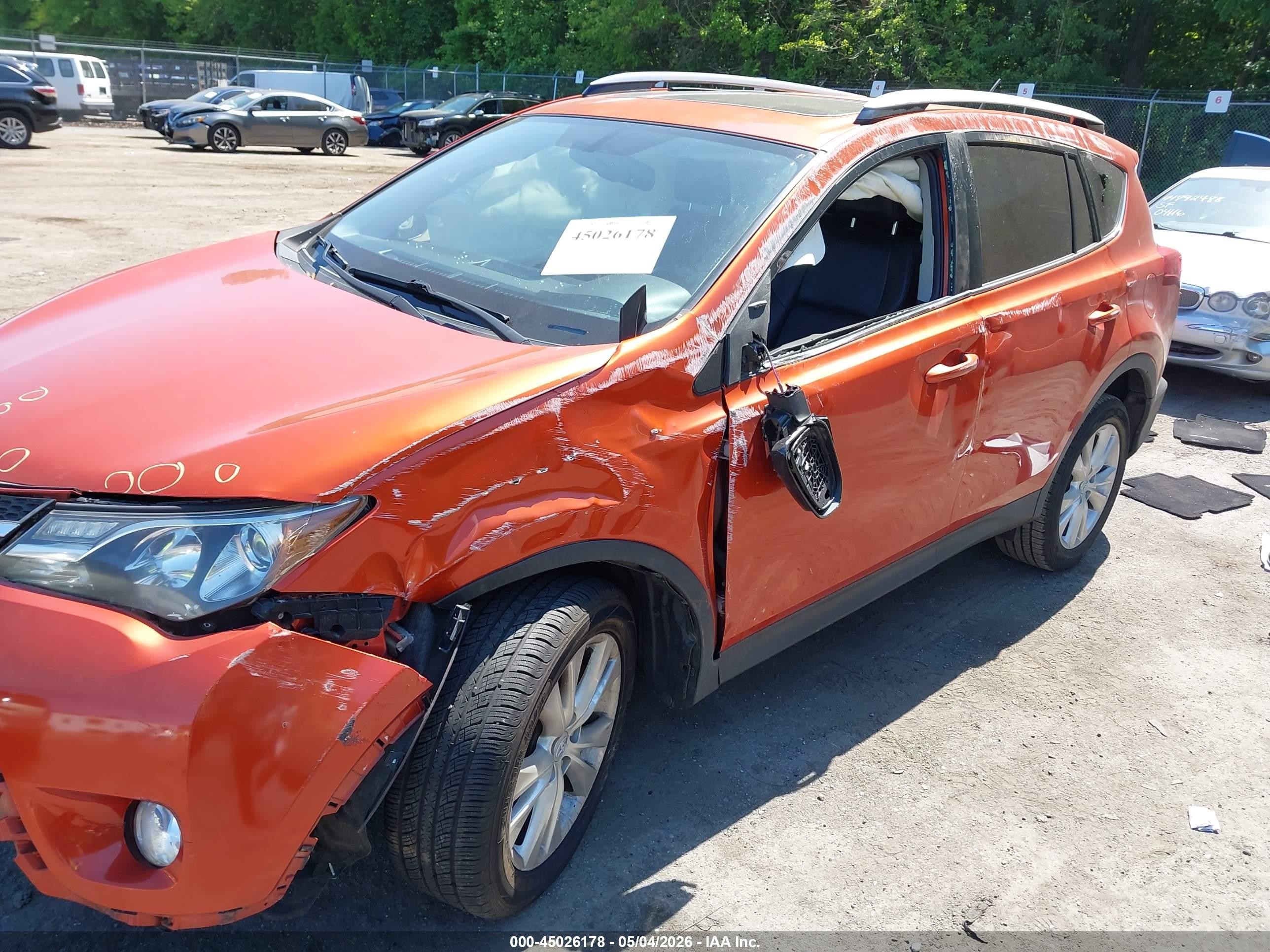 2015 Toyota Rav4 Limited Orange vin: JTMDFREVXFD133469