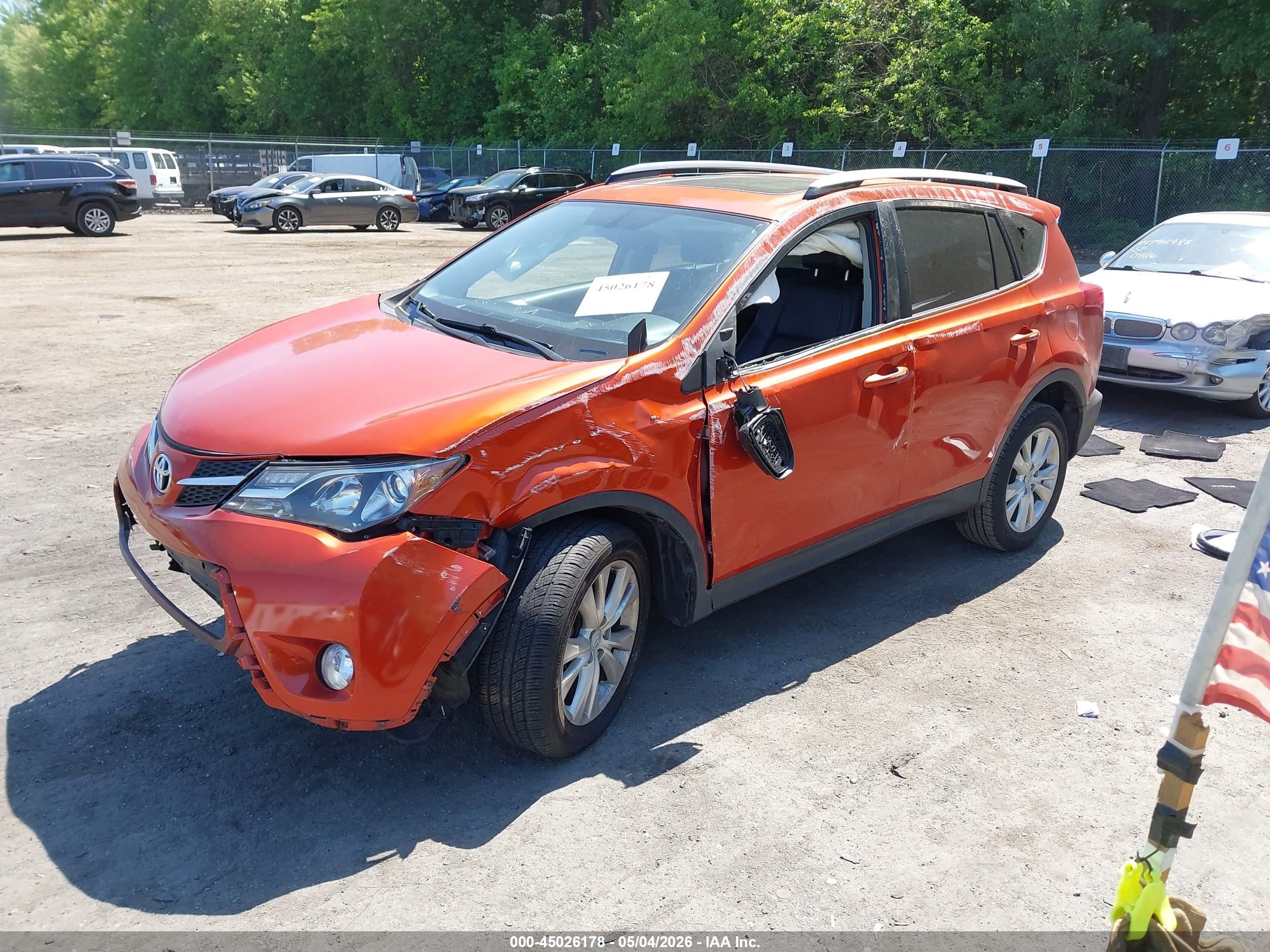 2015 Toyota Rav4 Limited Orange vin: JTMDFREVXFD133469