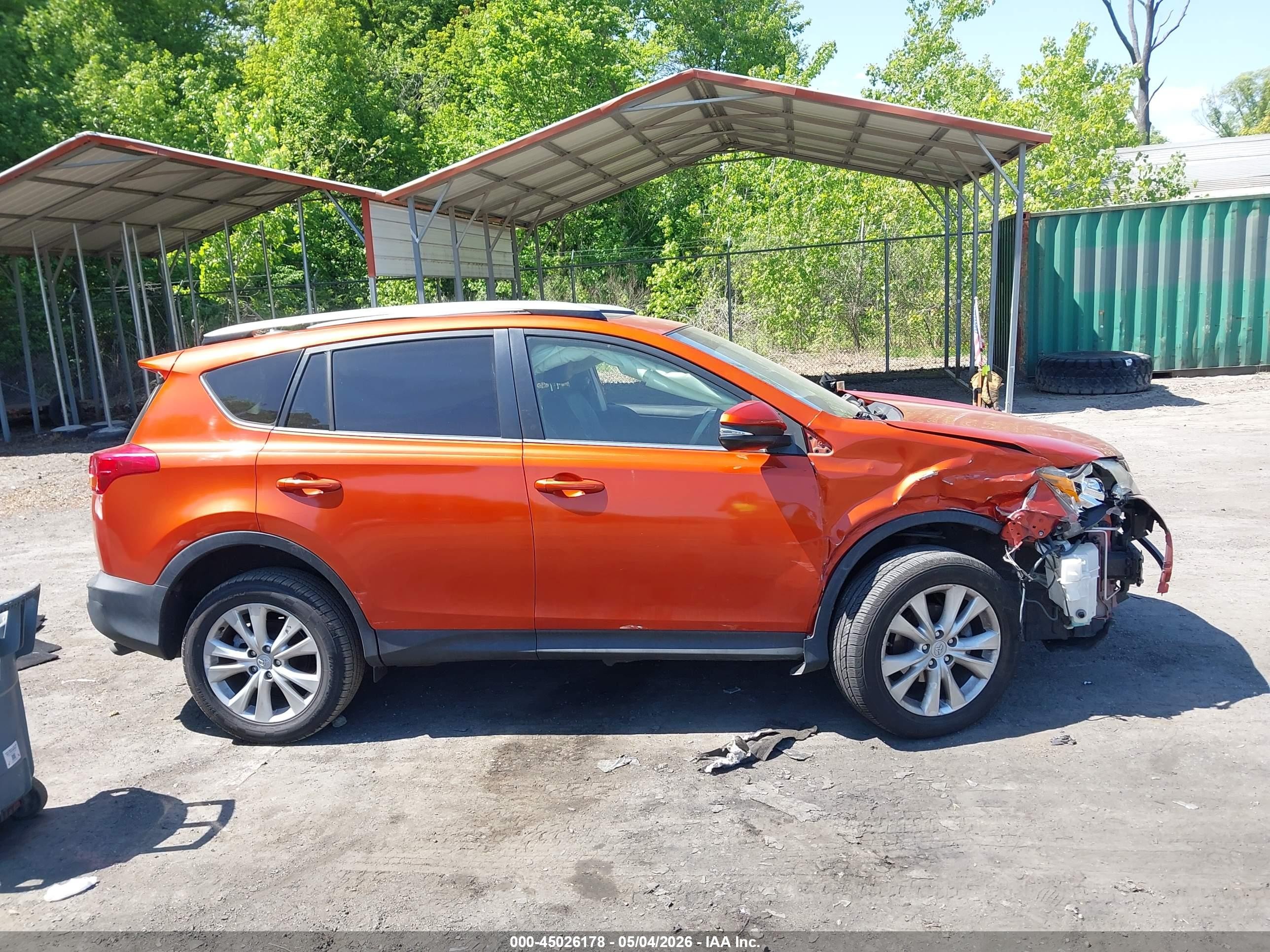 2015 Toyota Rav4 Limited Orange vin: JTMDFREVXFD133469