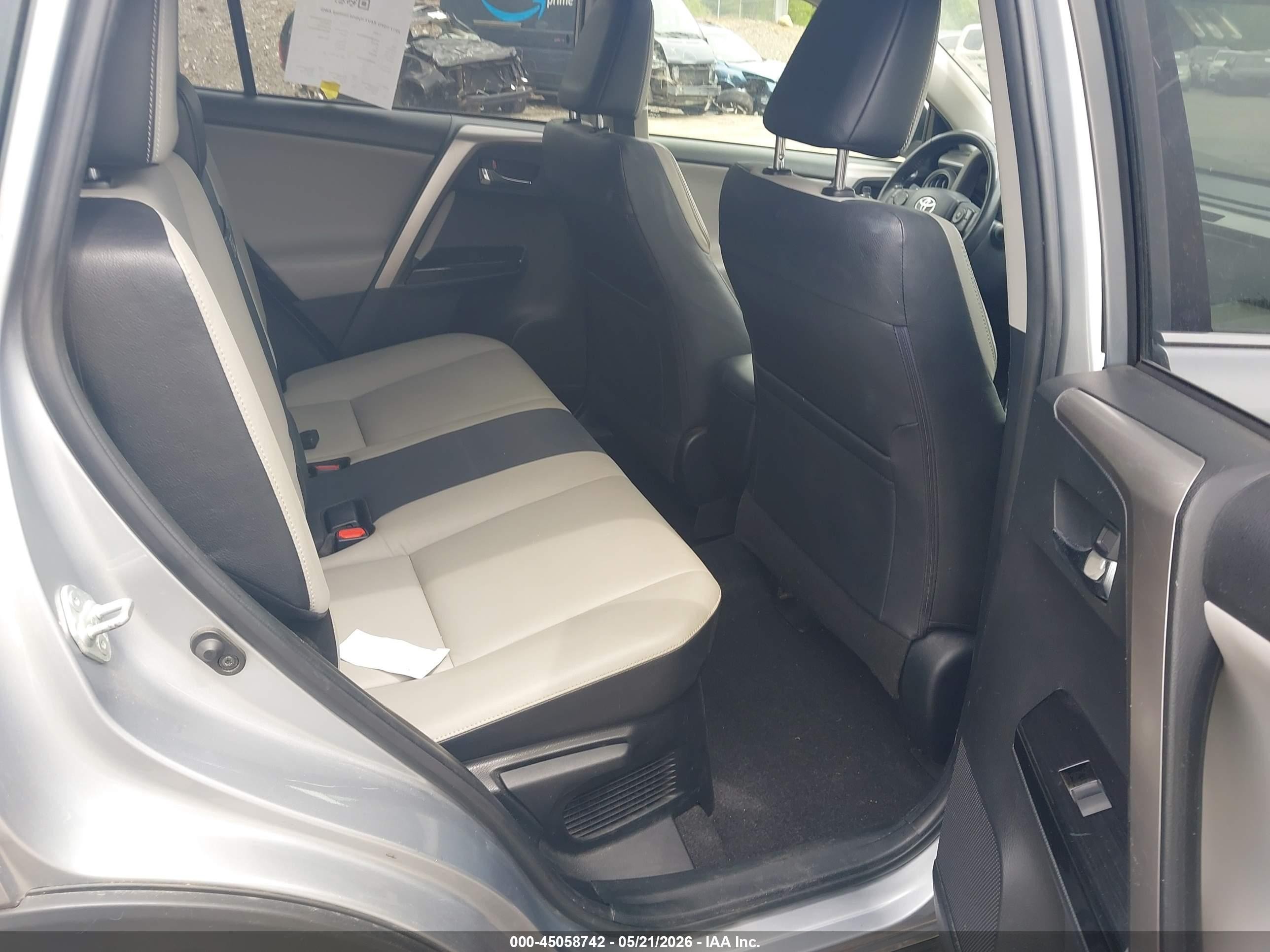 2017 Toyota Rav4 Hybrid Limited Silver vin: JTMDJREV6HD070596