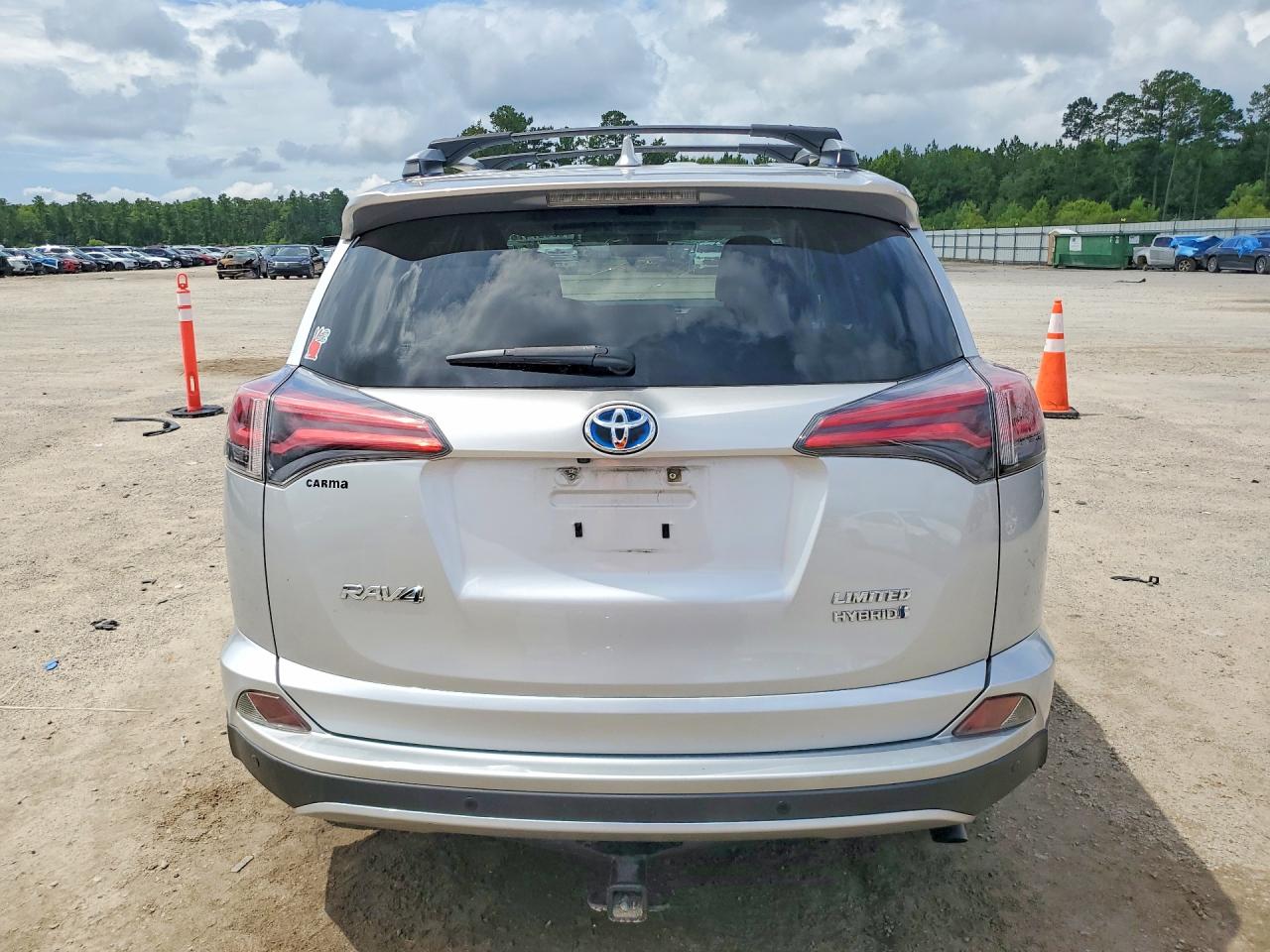 2016 Toyota Rav4 Hv Limited Silver vin: JTMDJREVXGD017351