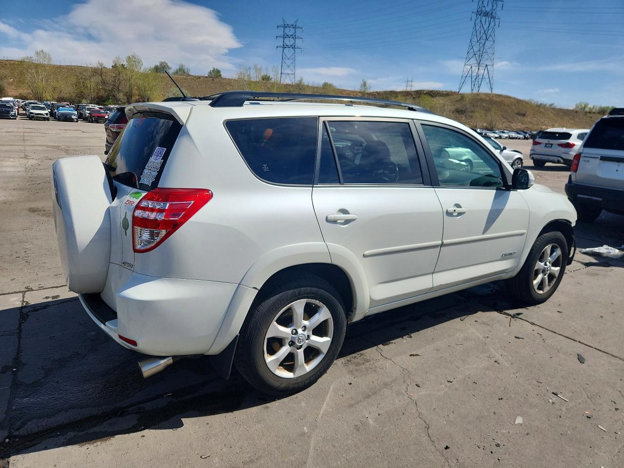 2010 Toyota Rav4 Limited White vin: JTMDK4DV1A5087372