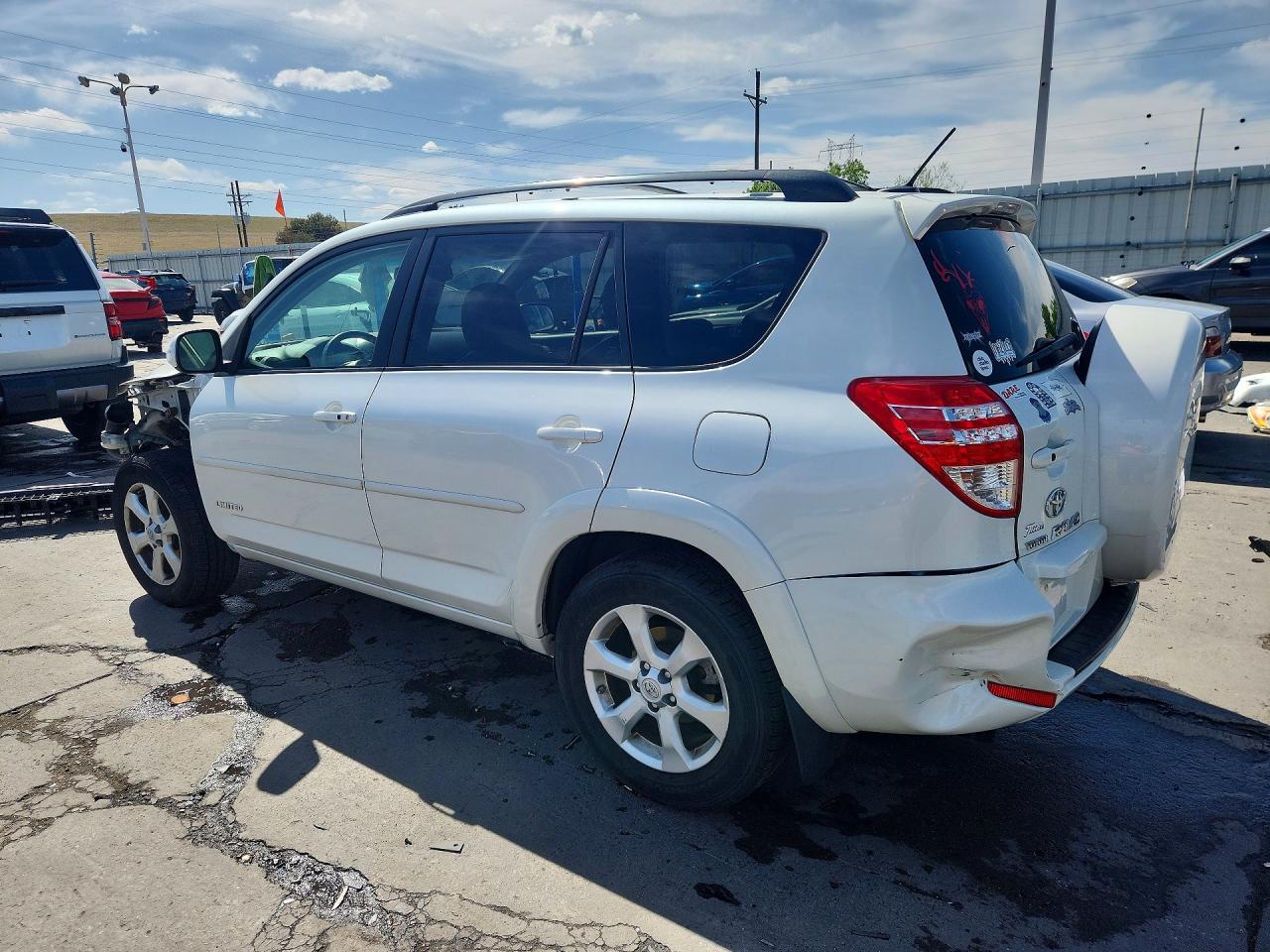2010 Toyota Rav4 Limited White vin: JTMDK4DV1A5087372