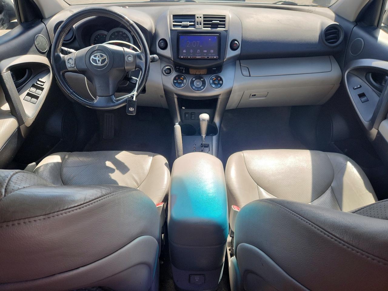 2010 Toyota Rav4 Limited White vin: JTMDK4DV1A5087372